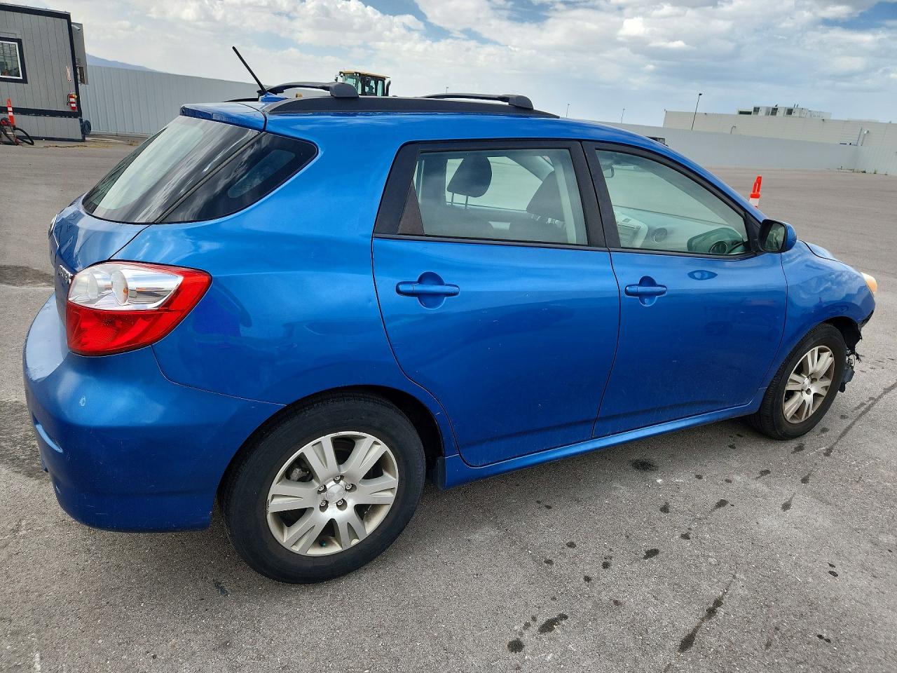 2009 Toyota Matrix Base Синий vin: 2T1KU40E19C022608