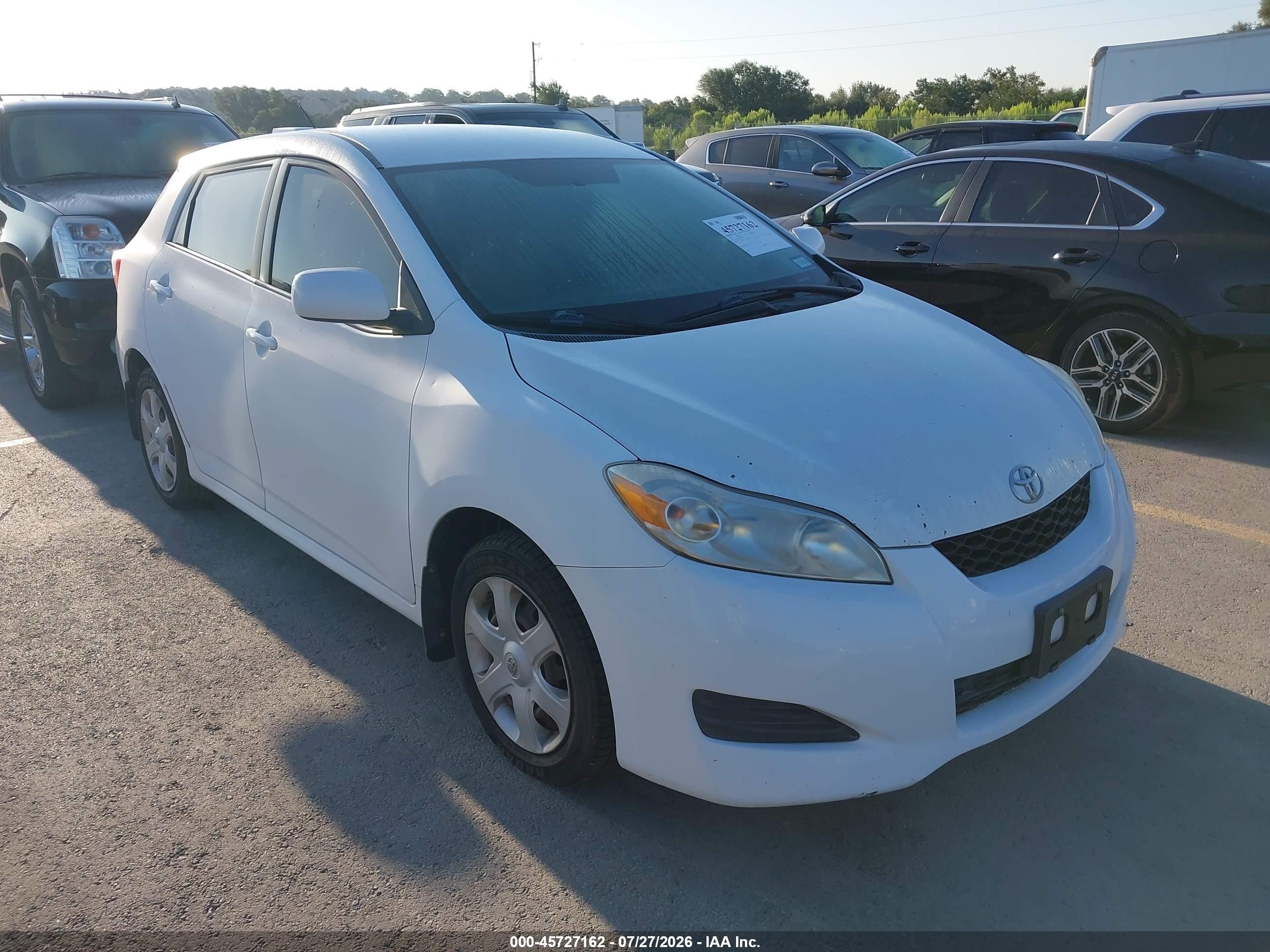 2009 Toyota Matrix   White vin: 2T1KU40E19C037691