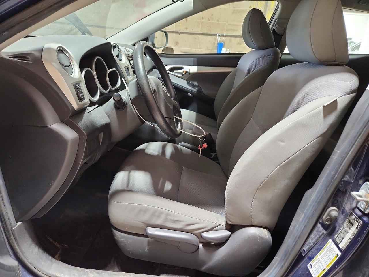 2009 Toyota Matrix Base Blue vin: 2T1KU40E19C038422