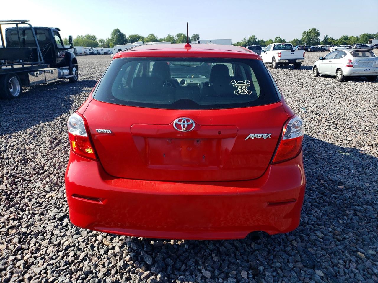 2009 Toyota Matrix Base Red vin: 2T1KU40E19C062977