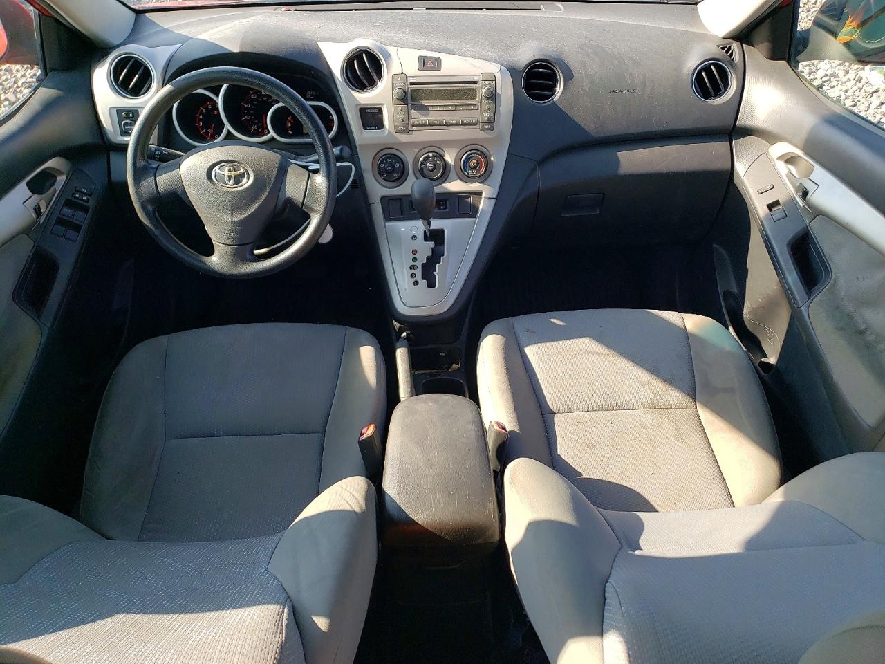 2009 Toyota Matrix Base Red vin: 2T1KU40E19C062977