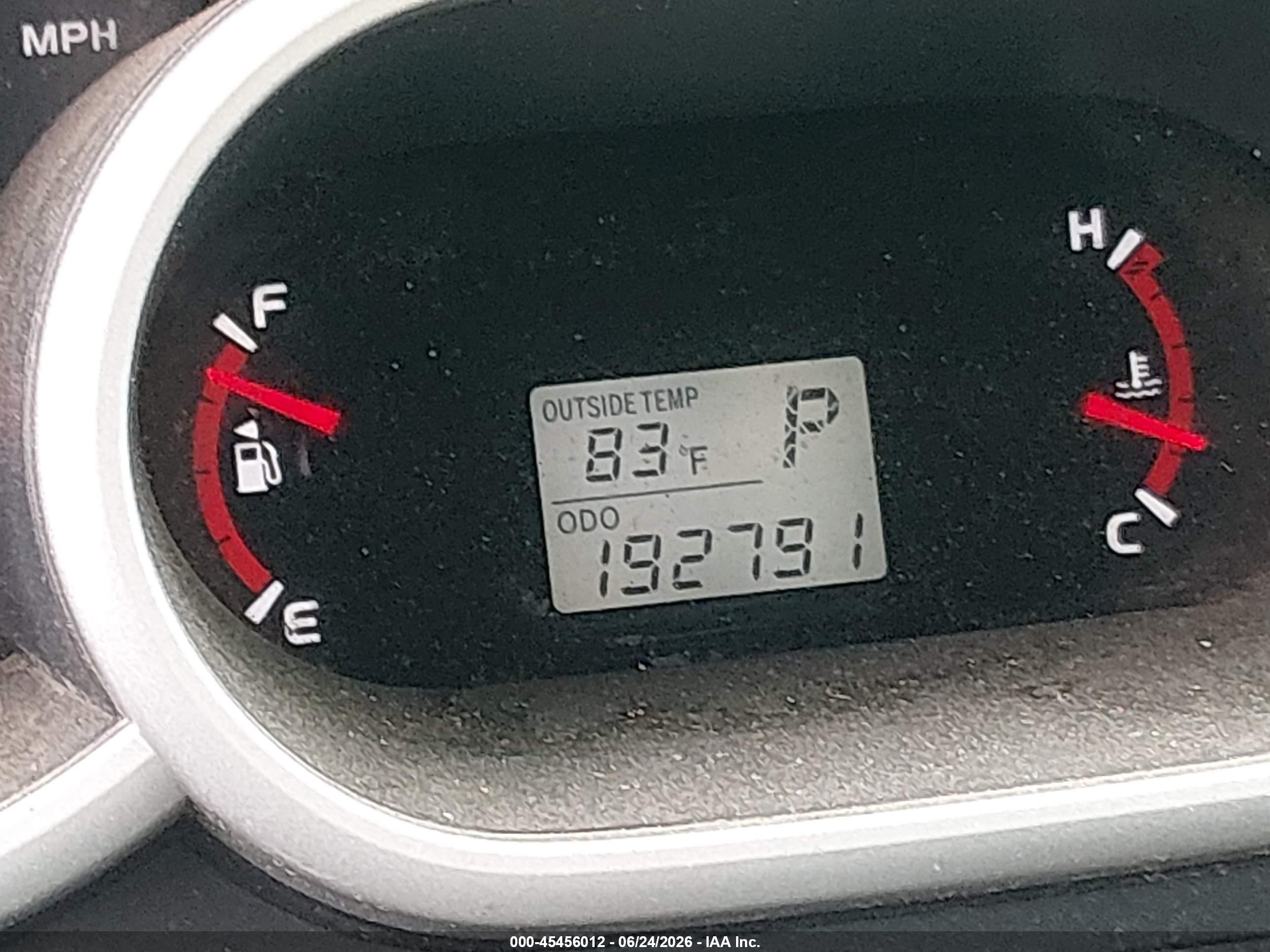 2009 Toyota Matrix   Silver vin: 2T1KU40E19C123700