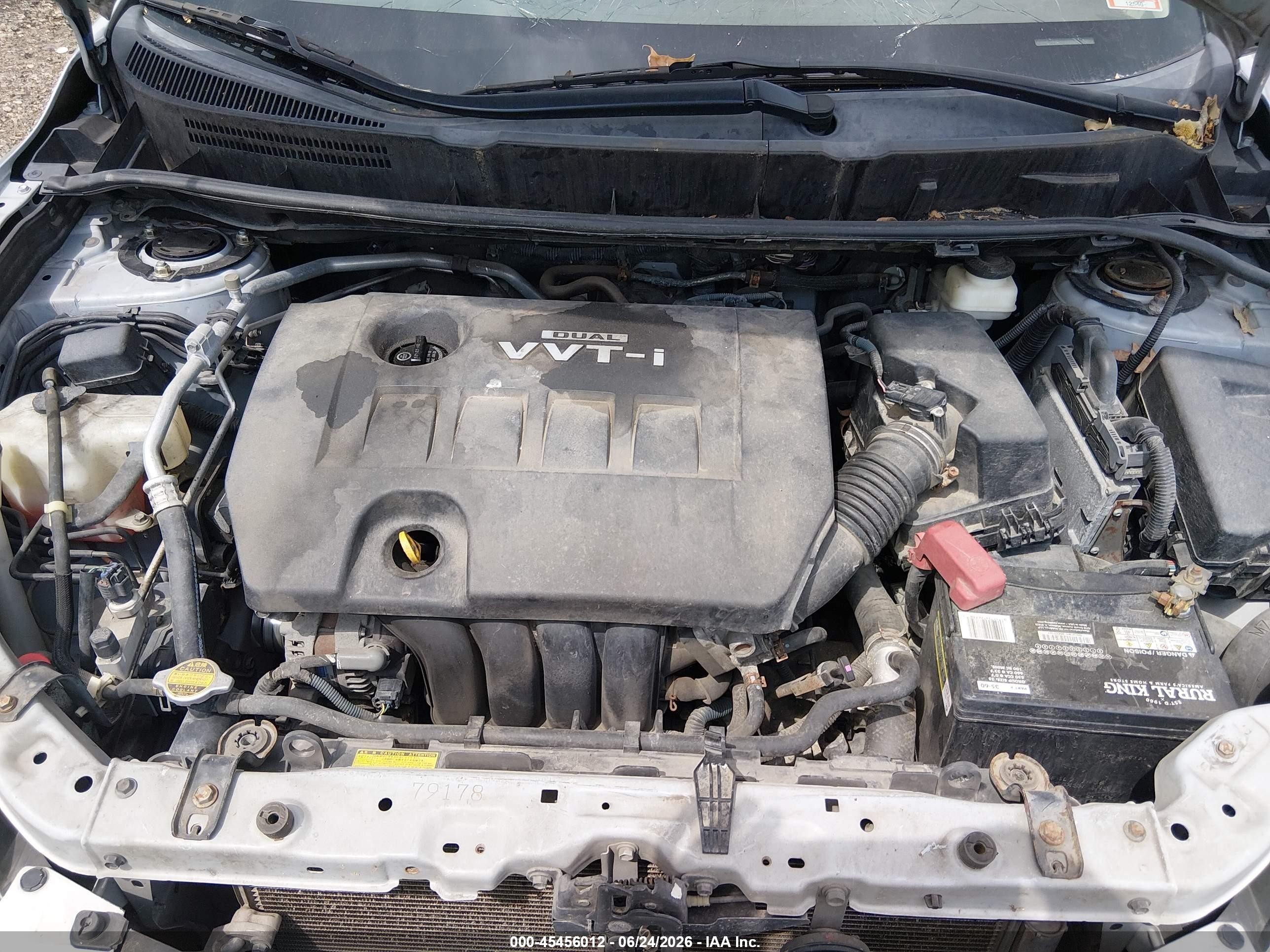 2009 Toyota Matrix   Silver vin: 2T1KU40E19C123700