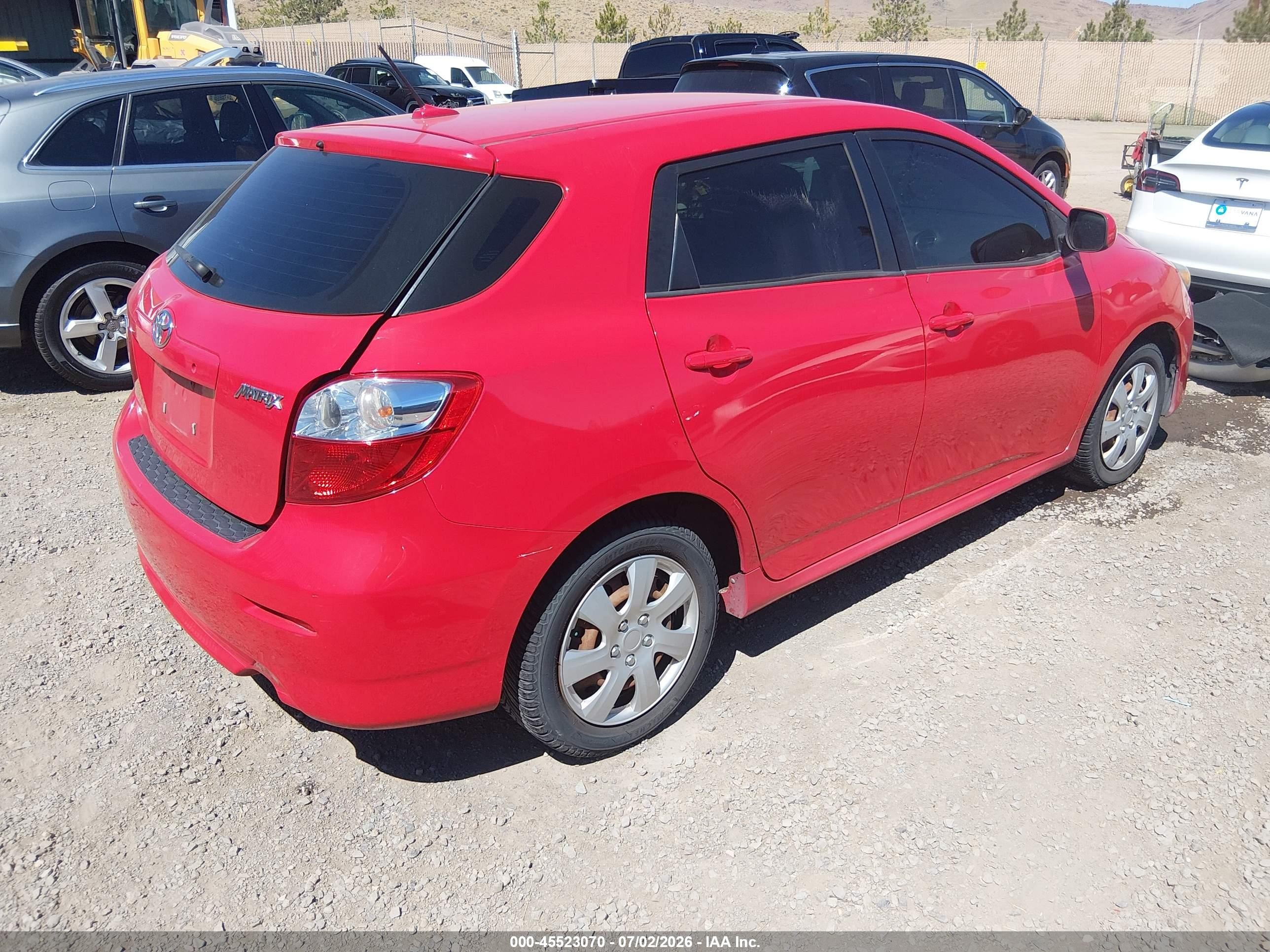2009 Toyota Matrix   Red vin: 2T1KU40E19C135457