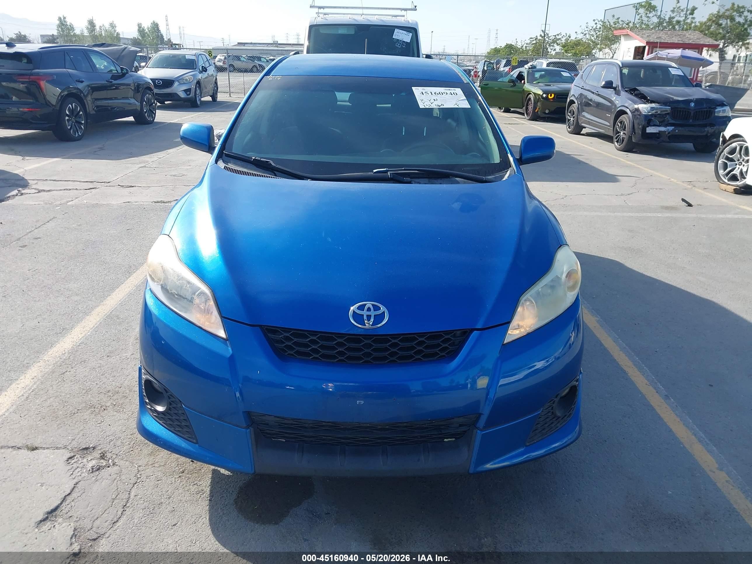 2009 Toyota Matrix   Blue vin: 2T1KU40E19C155661