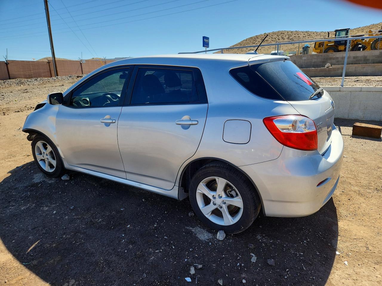 2009 Toyota Matrix Base Silver vin: 2T1KU40E29C004473