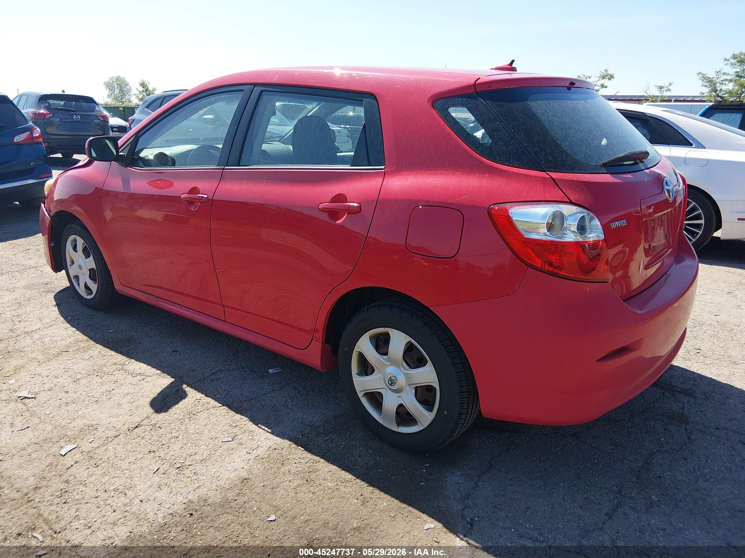 2009 Toyota Matrix   Red vin: 2T1KU40E29C064446