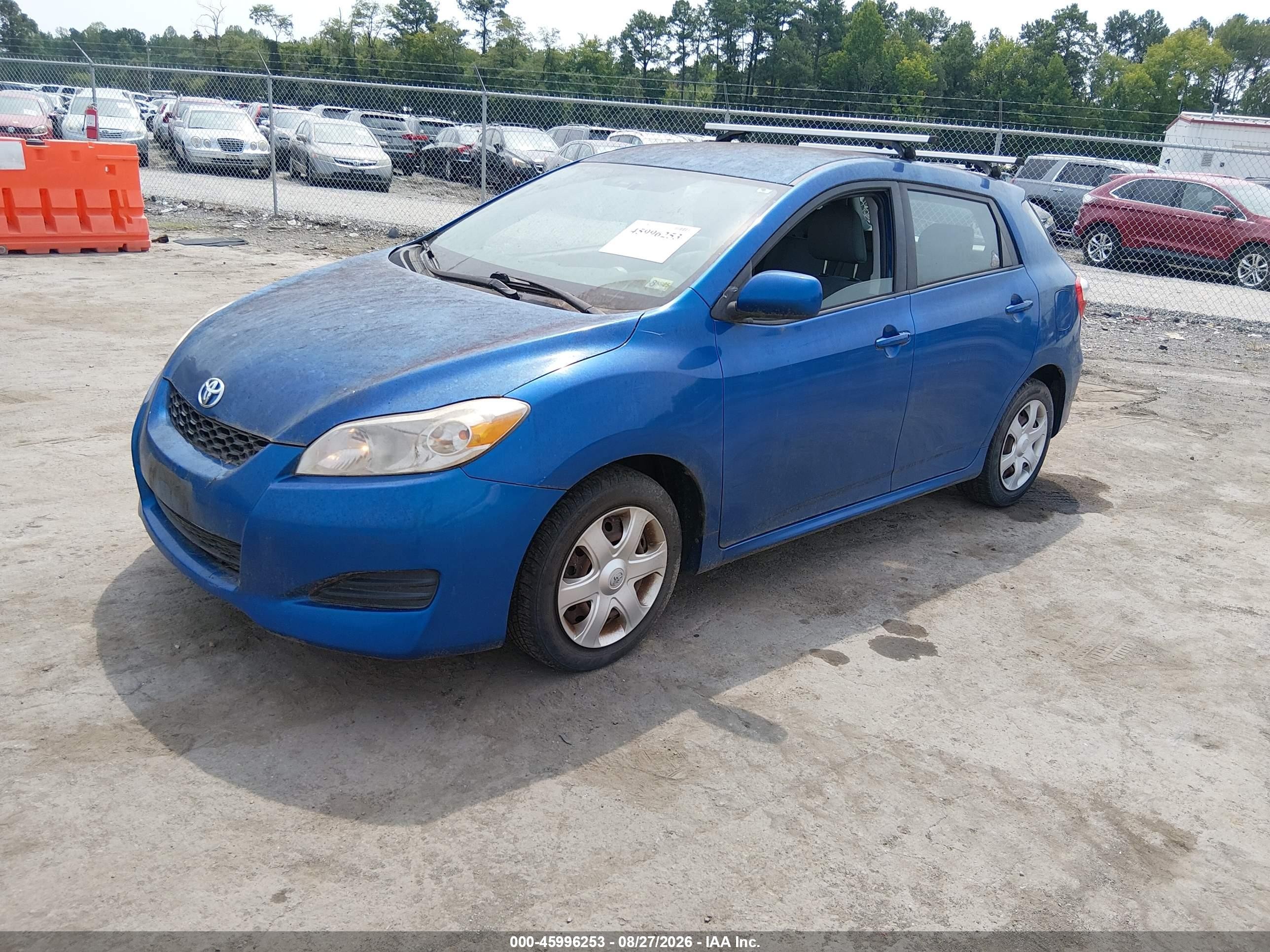 2009 Toyota Matrix   Blue vin: 2T1KU40E29C137623