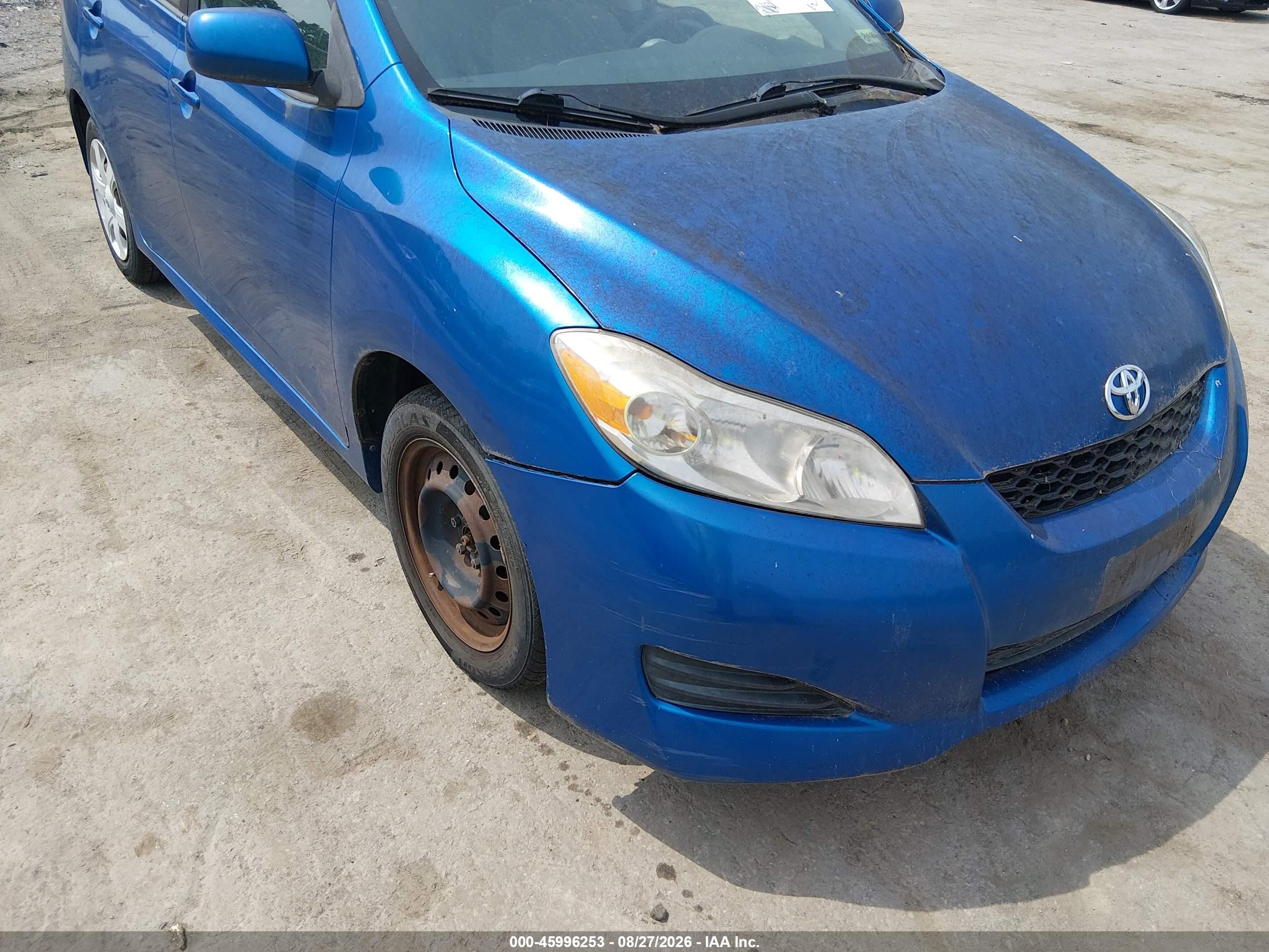 2009 Toyota Matrix   Blue vin: 2T1KU40E29C137623