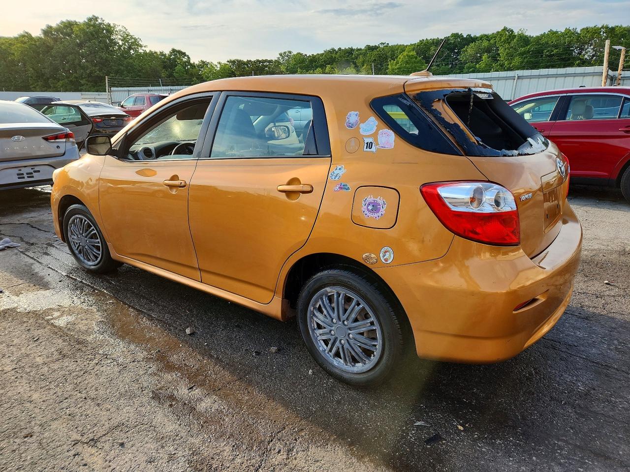 2009 Toyota Matrix Base Оранжевый vin: 2T1KU40E39C027888