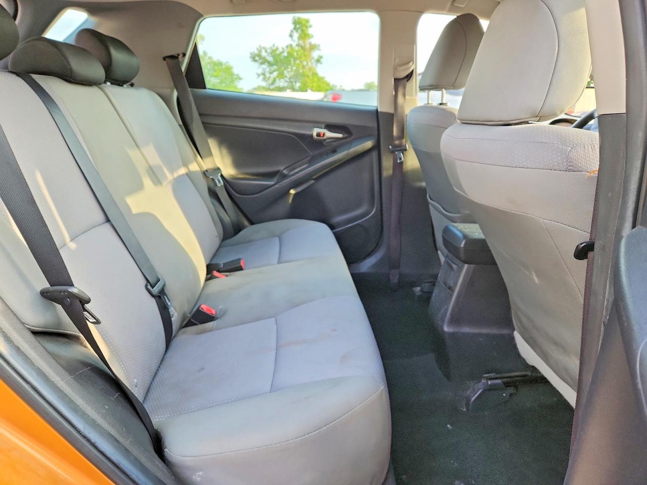2009 Toyota Matrix Base Оранжевый vin: 2T1KU40E39C027888