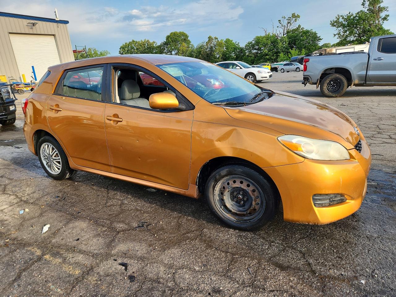 2009 Toyota Matrix Base Оранжевый vin: 2T1KU40E39C027888