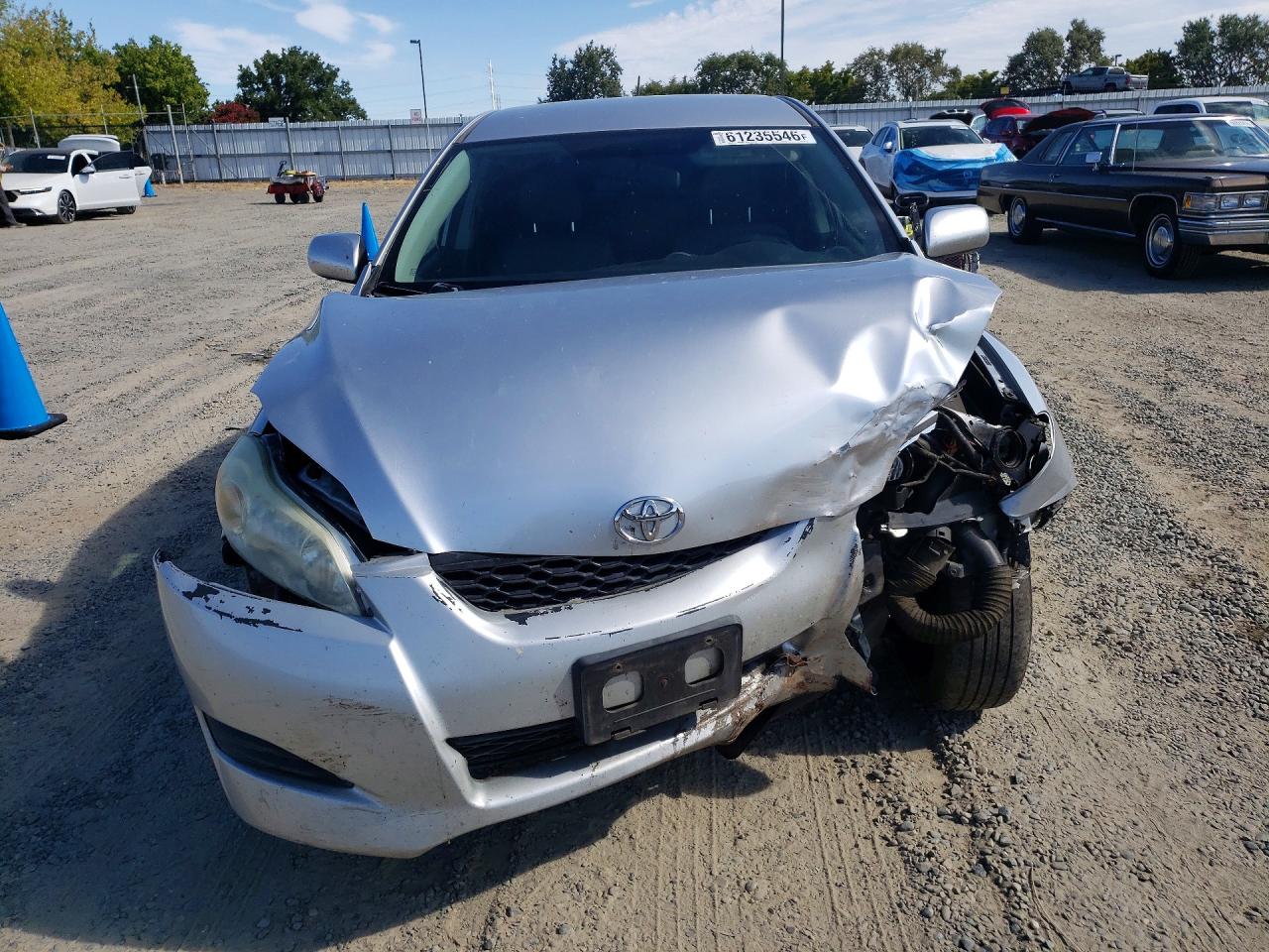 2009 Toyota Matrix Base Серебряный vin: 2T1KU40E39C061118
