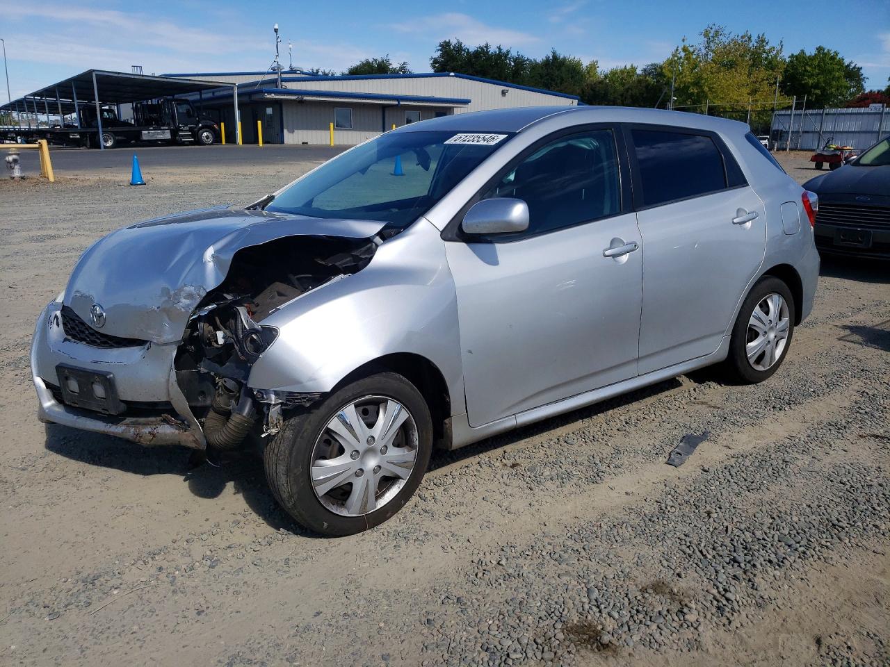 2009 Toyota Matrix Base Серебряный vin: 2T1KU40E39C061118