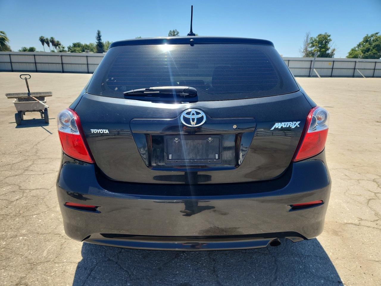 2009 Toyota Matrix Base Black vin: 2T1KU40E49C039709