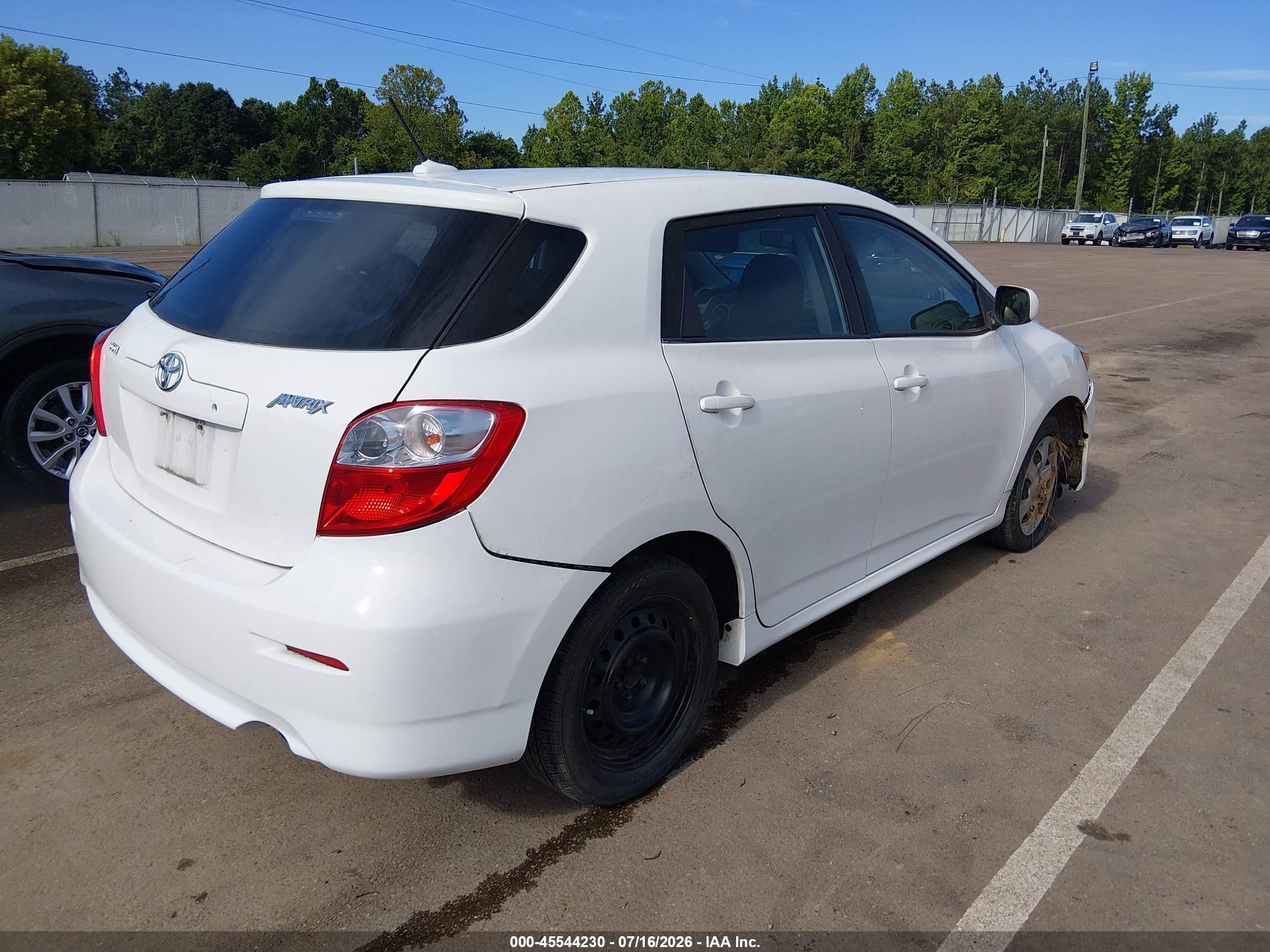 2009 Toyota Matrix   Белый vin: 2T1KU40E49C075531