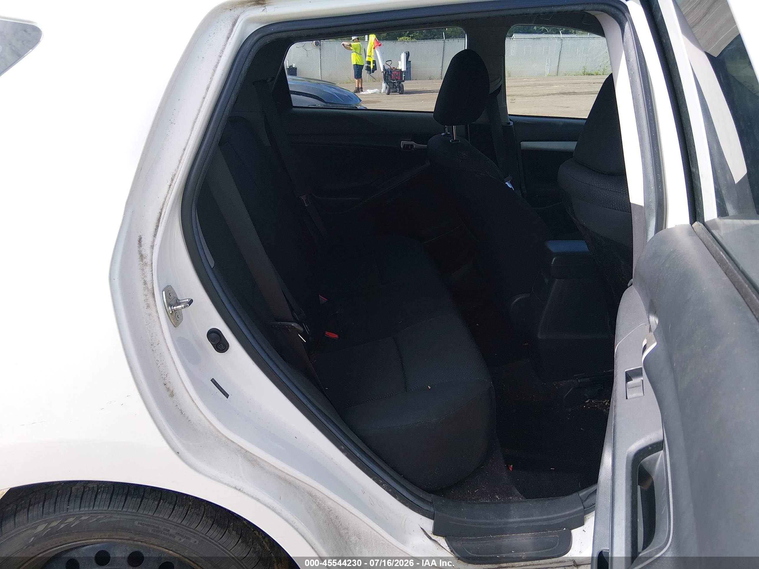 2009 Toyota Matrix   Белый vin: 2T1KU40E49C075531