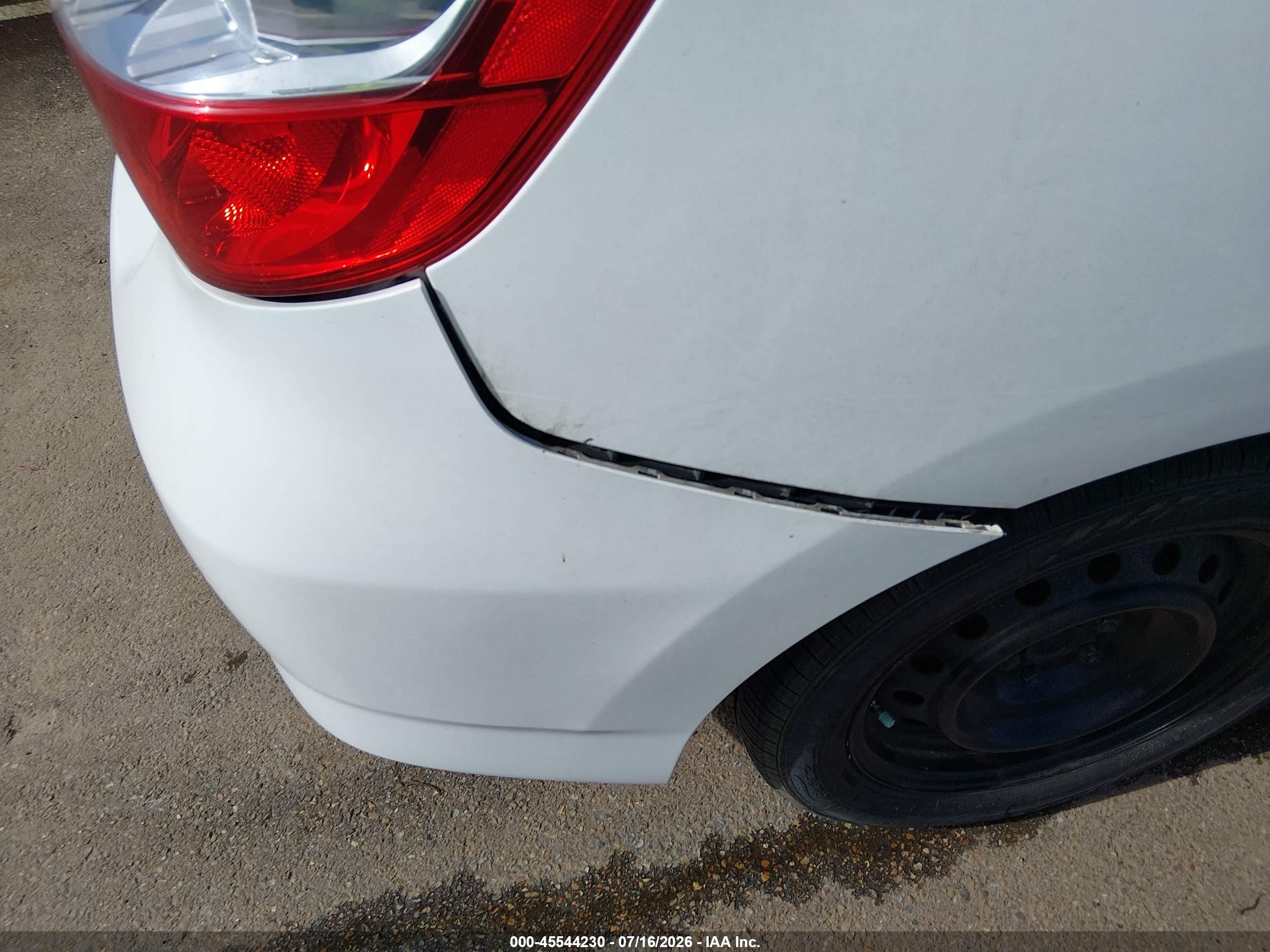 2009 Toyota Matrix   Белый vin: 2T1KU40E49C075531