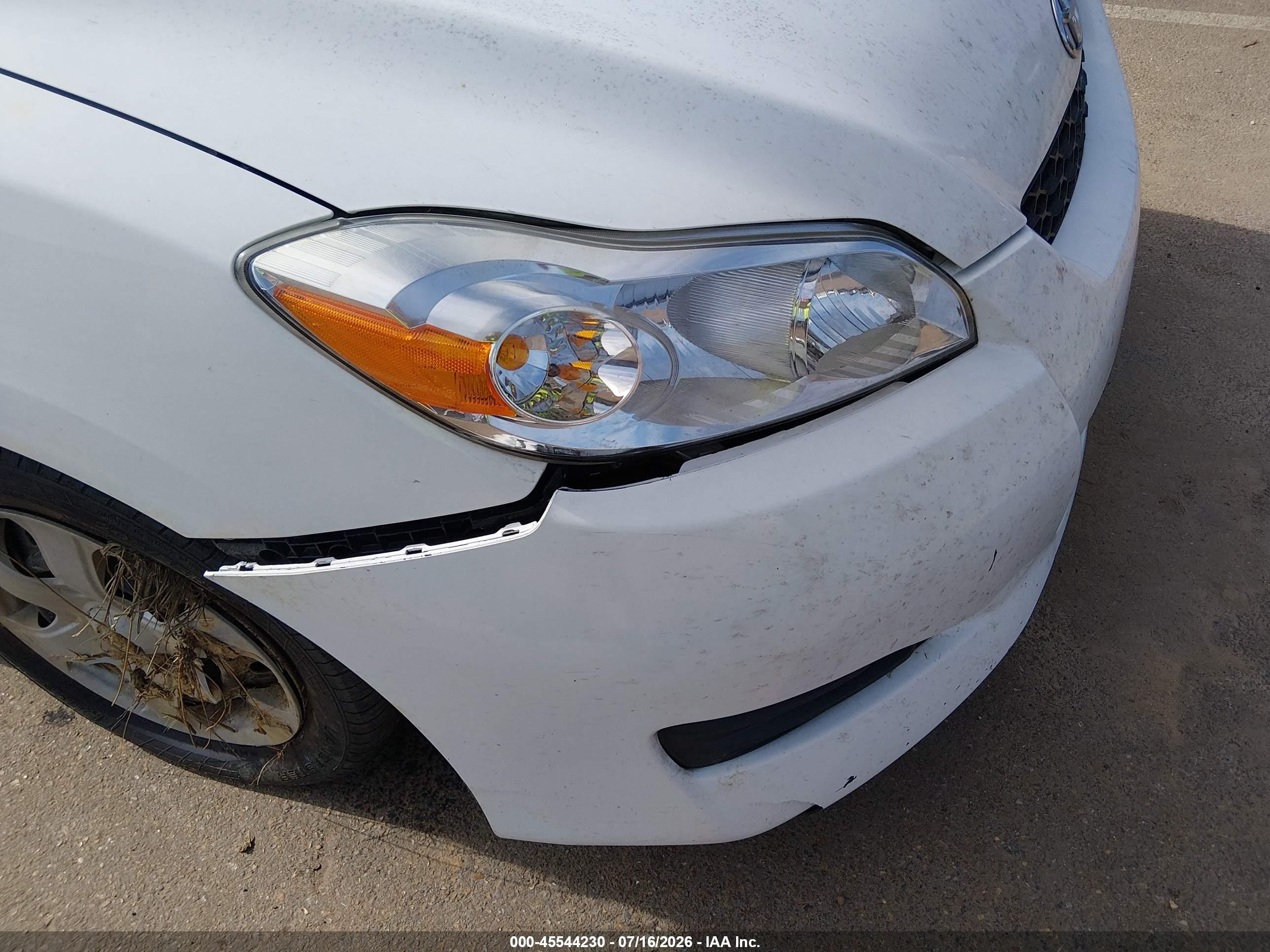 2009 Toyota Matrix   Белый vin: 2T1KU40E49C075531