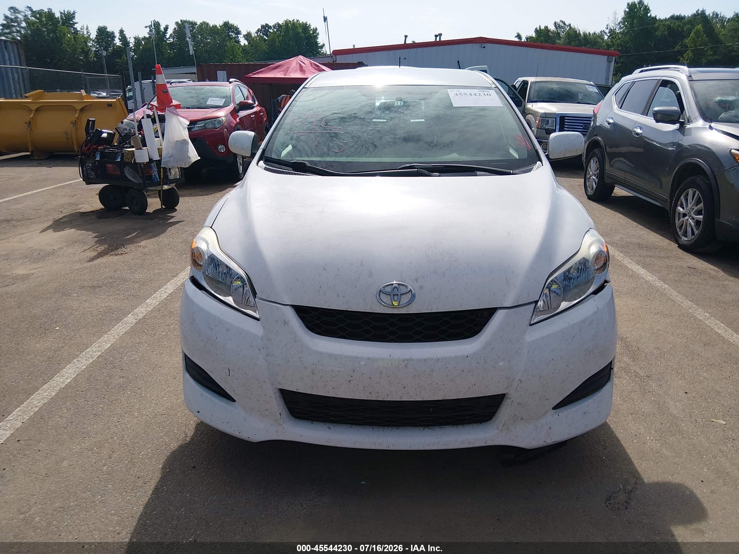 2009 Toyota Matrix   Белый vin: 2T1KU40E49C075531