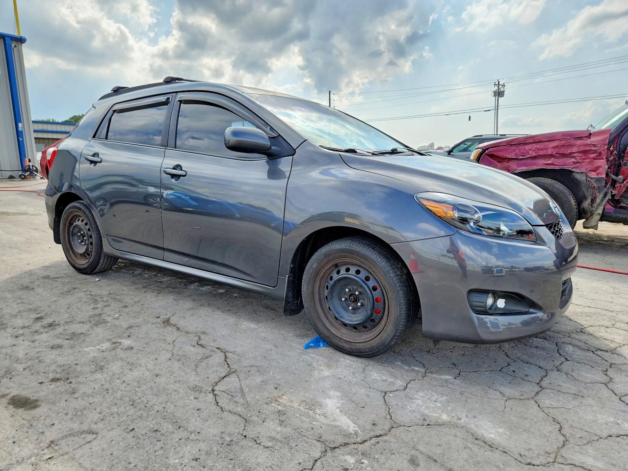 2009 Toyota Matrix Base Gray vin: 2T1KU40E49C089073