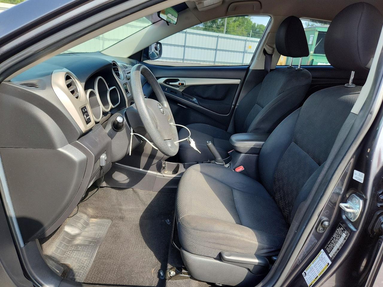 2009 Toyota Matrix Base Gray vin: 2T1KU40E49C089073