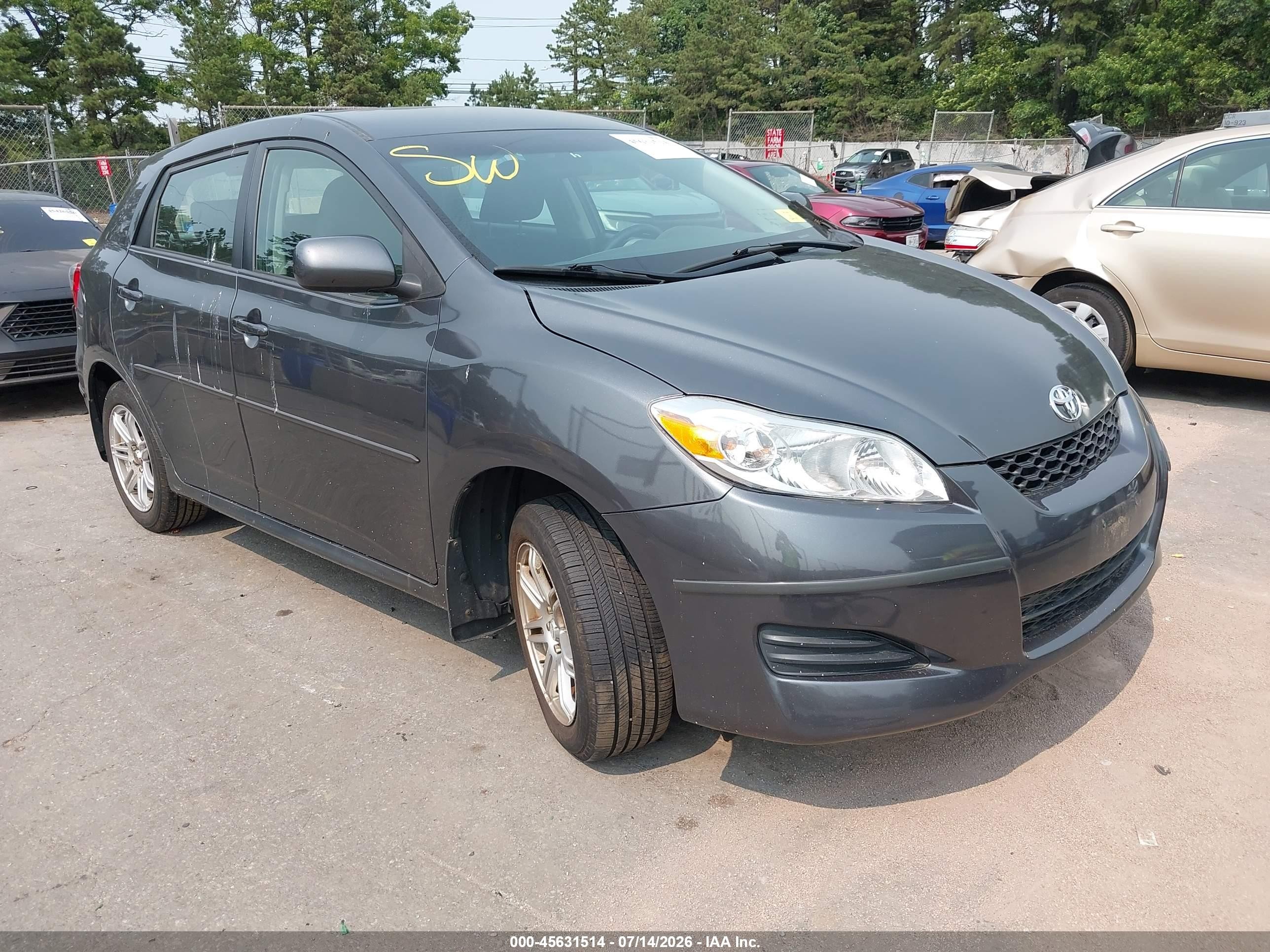 2009 Toyota Matrix   Gray vin: 2T1KU40E49C135467