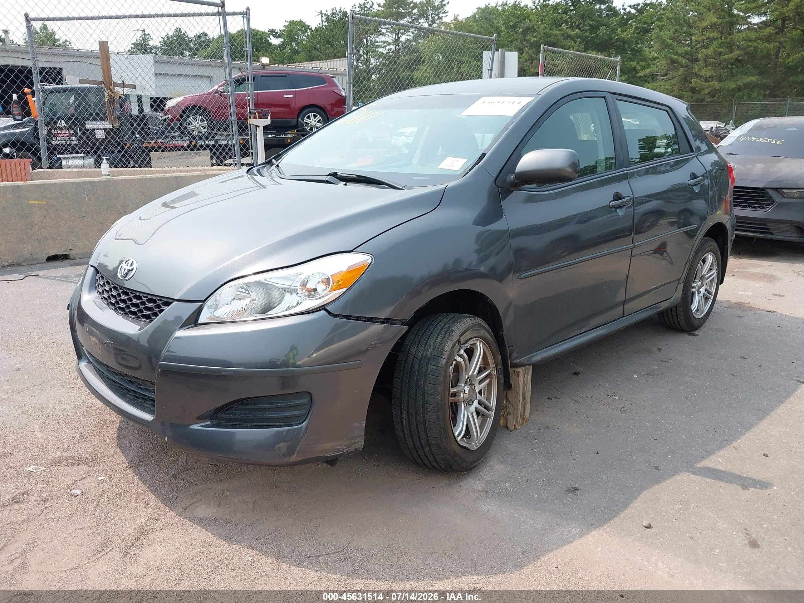 2009 Toyota Matrix   Gray vin: 2T1KU40E49C135467