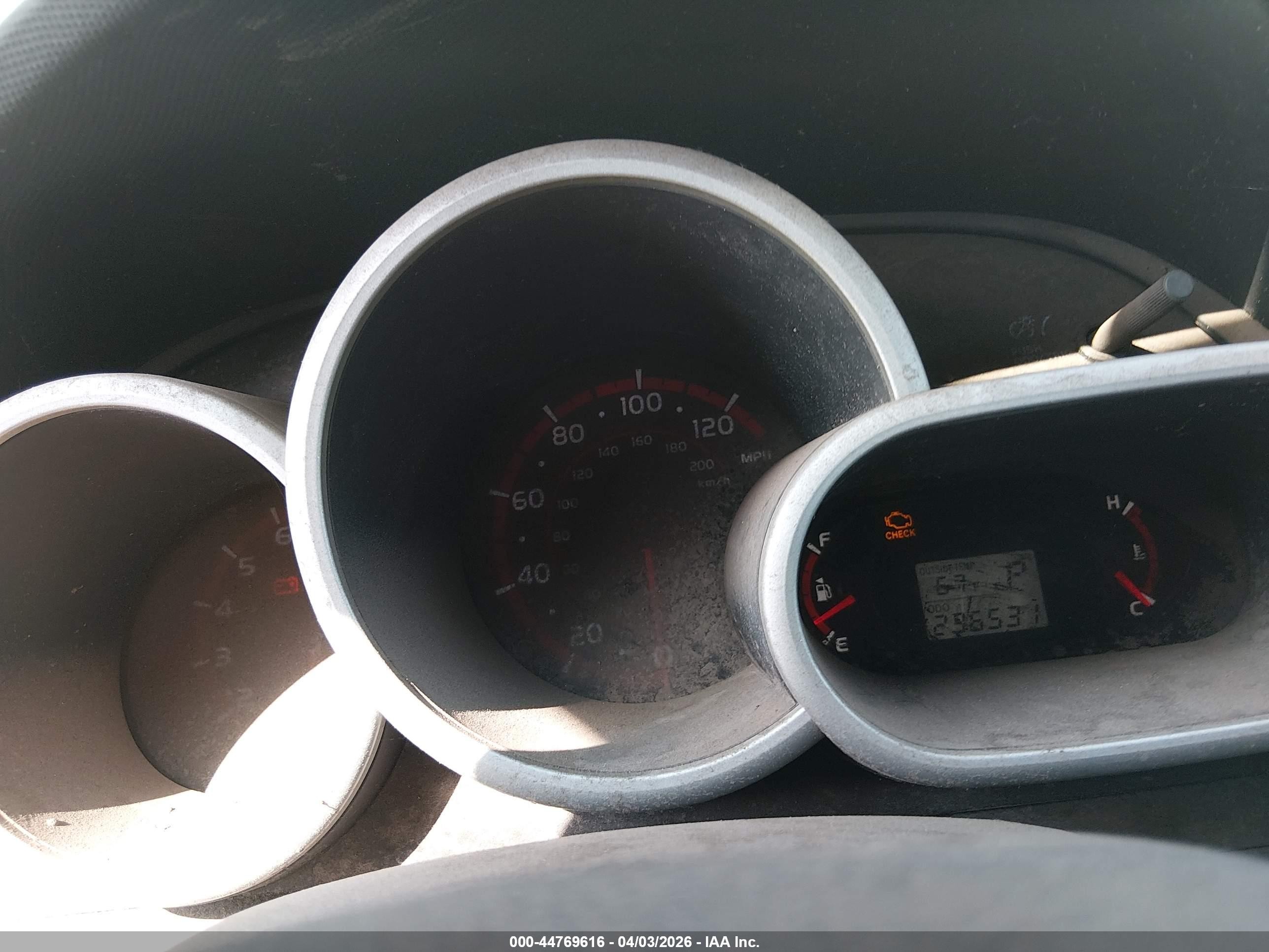2009 Toyota Matrix   Белый vin: 2T1KU40E49C167626