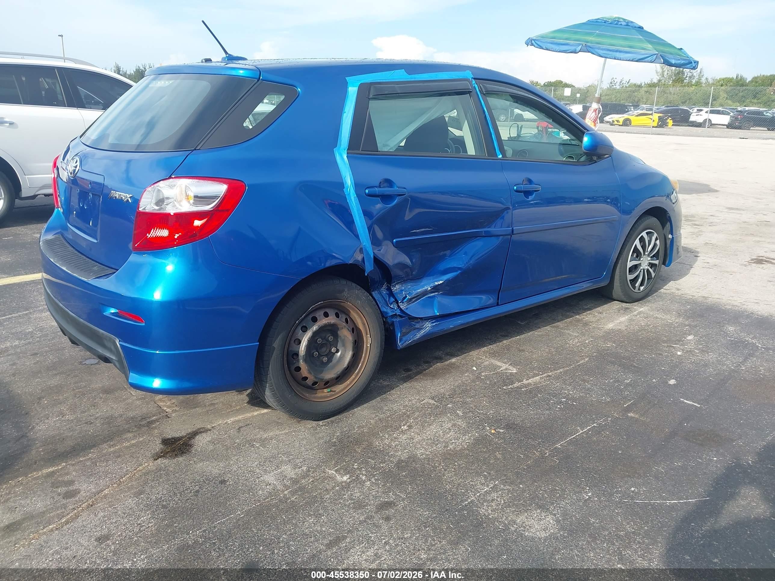 2009 Toyota Matrix   Синий vin: 2T1KU40E49C169117