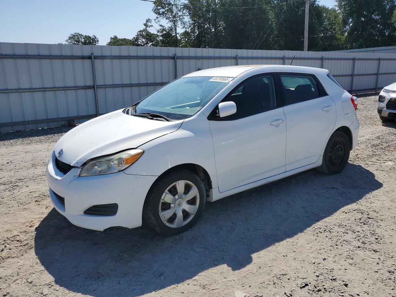 2009 Toyota Matrix Base White vin: 2T1KU40E59C015757