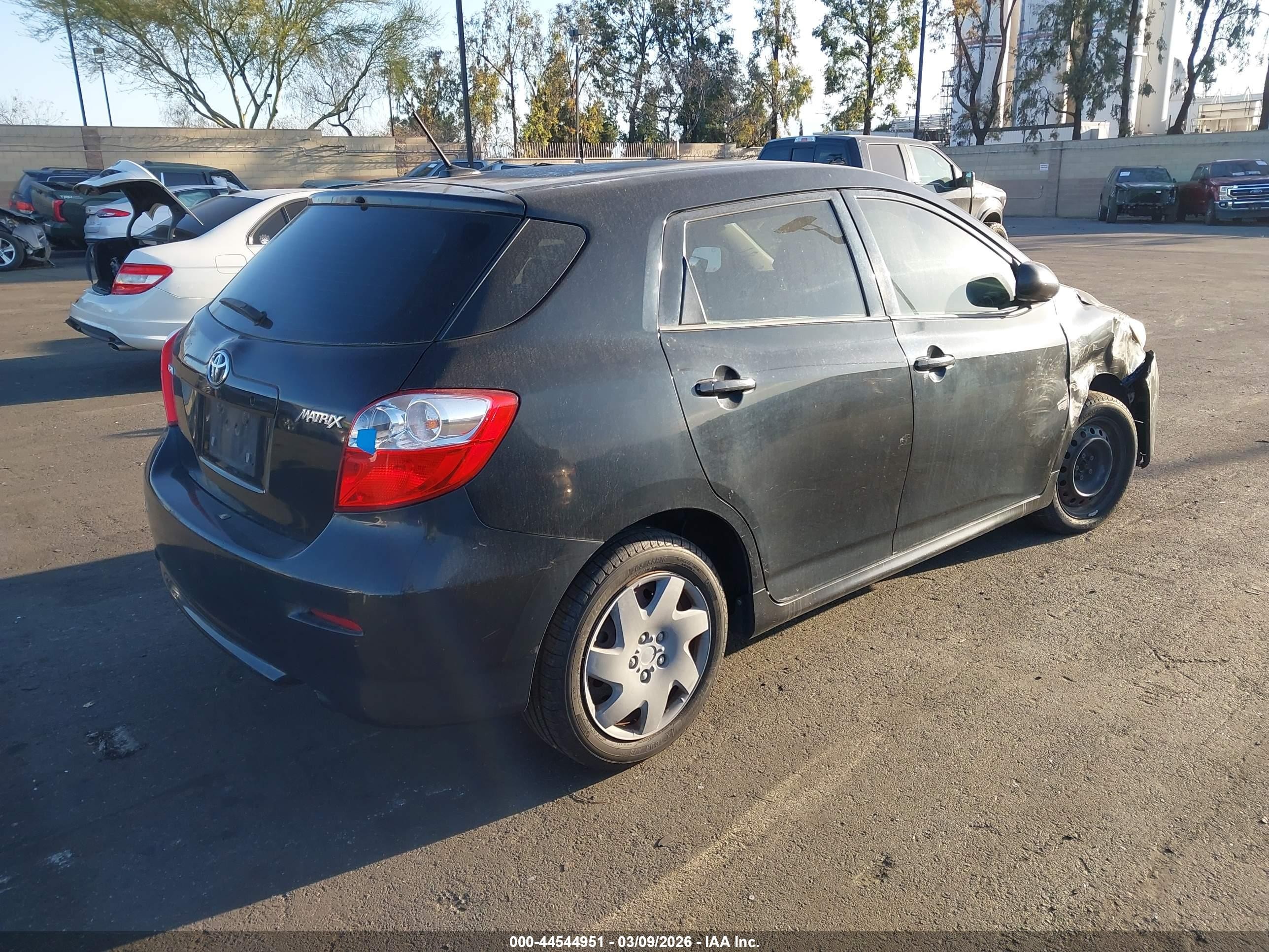 2009 Toyota Matrix   Black vin: 2T1KU40E59C038181