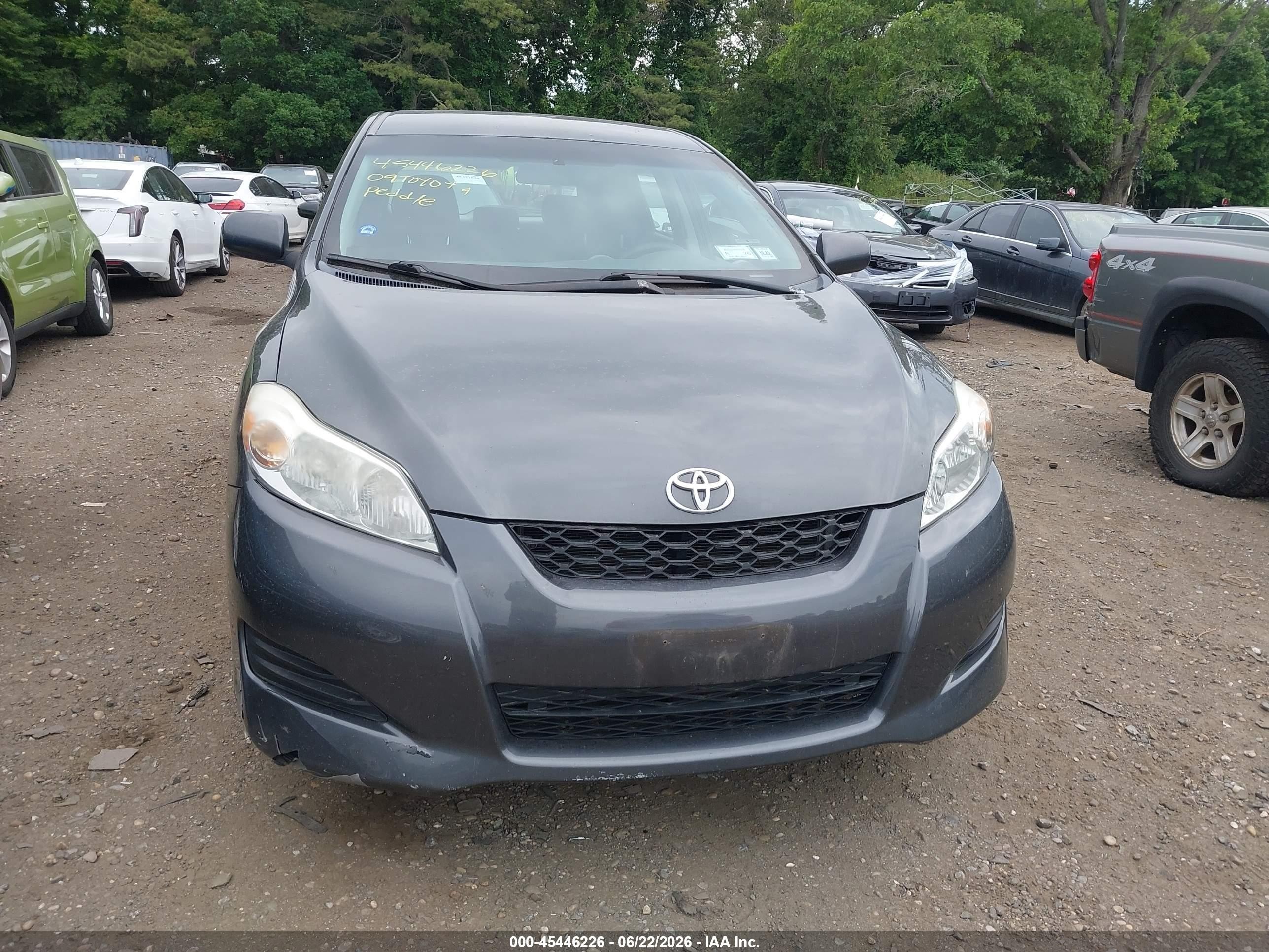 2009 Toyota Matrix   Gray vin: 2T1KU40E59C066479