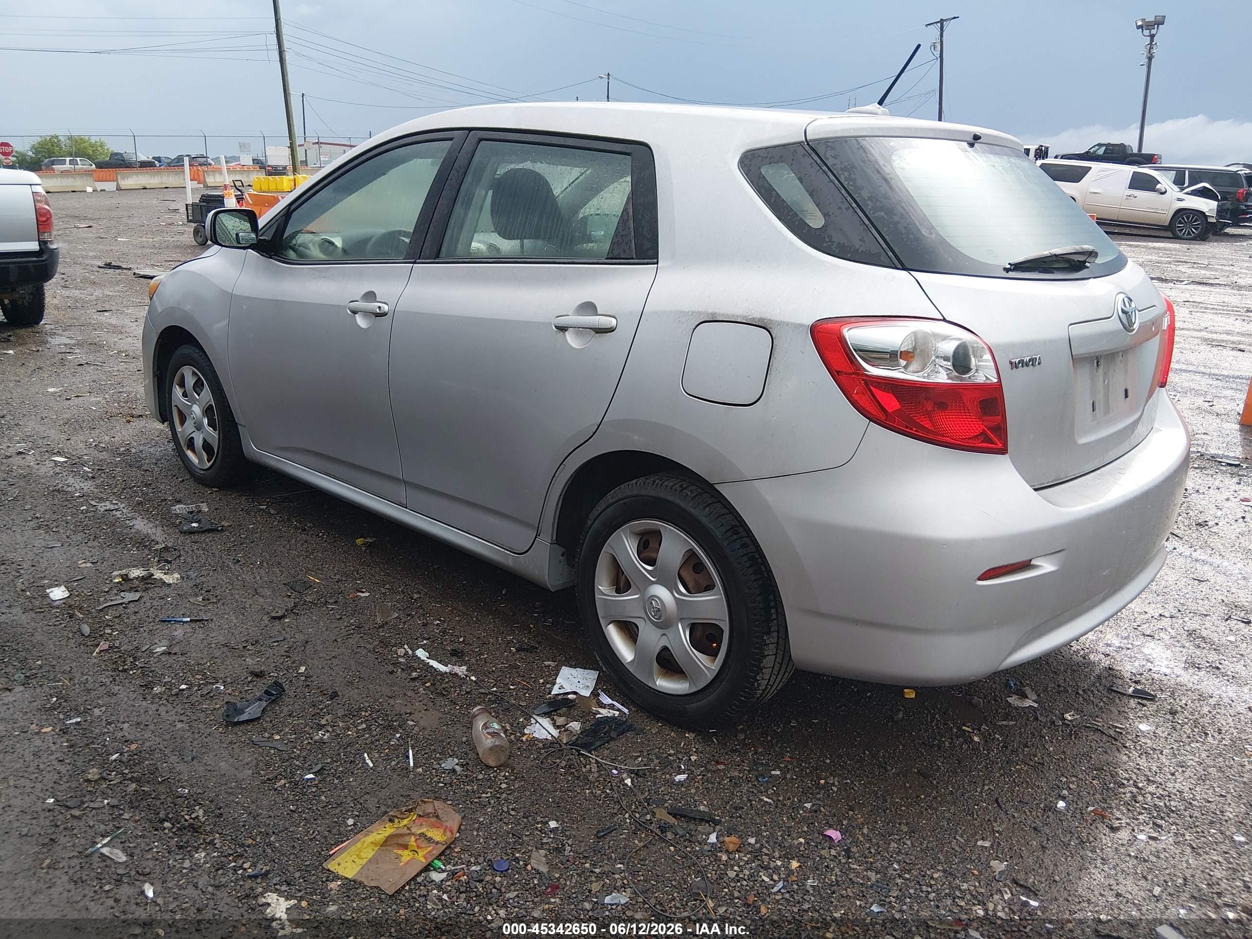 2009 Toyota Matrix   Серебряный vin: 2T1KU40E59C188937