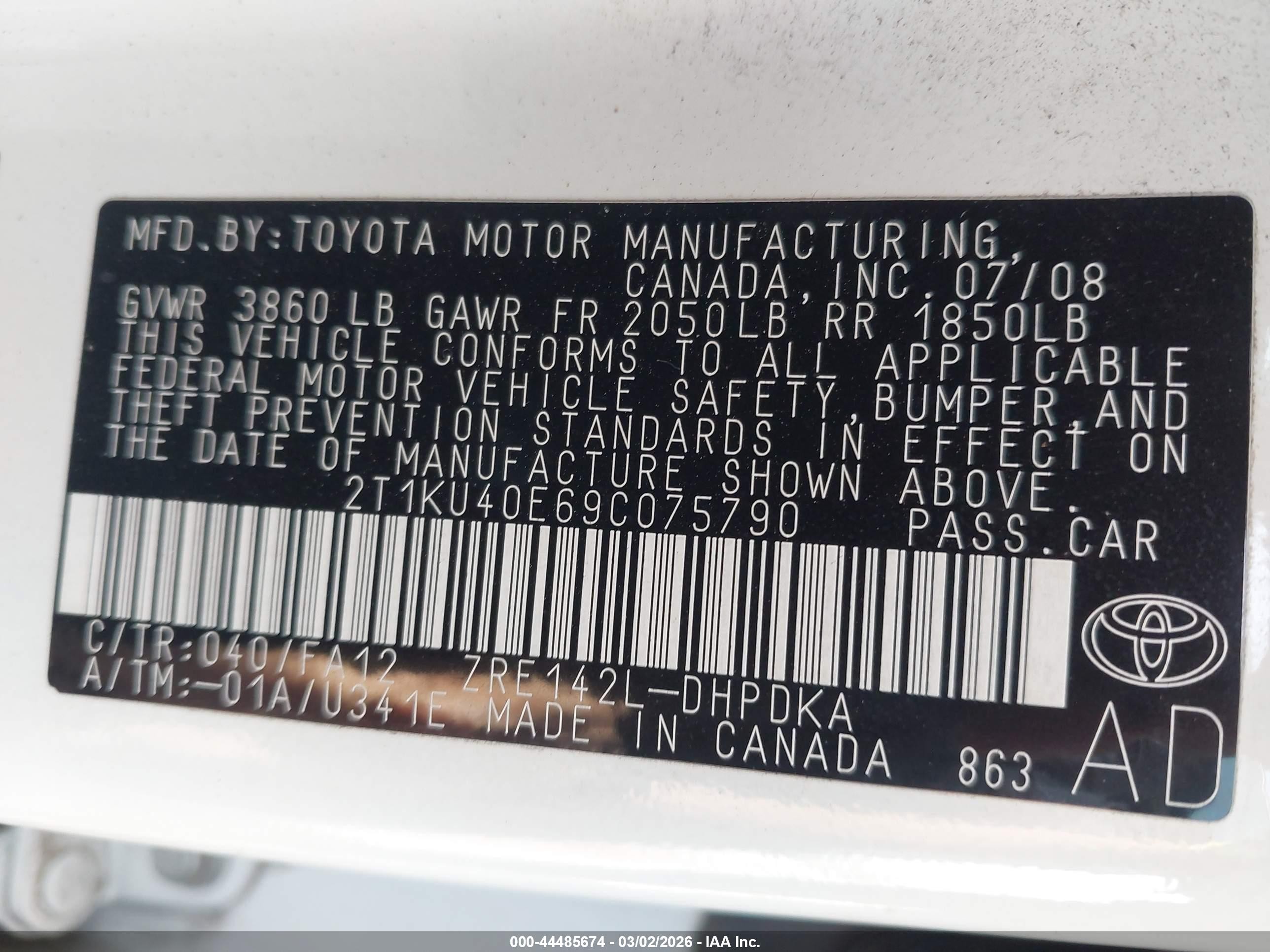 2009 Toyota Matrix   White vin: 2T1KU40E69C075790