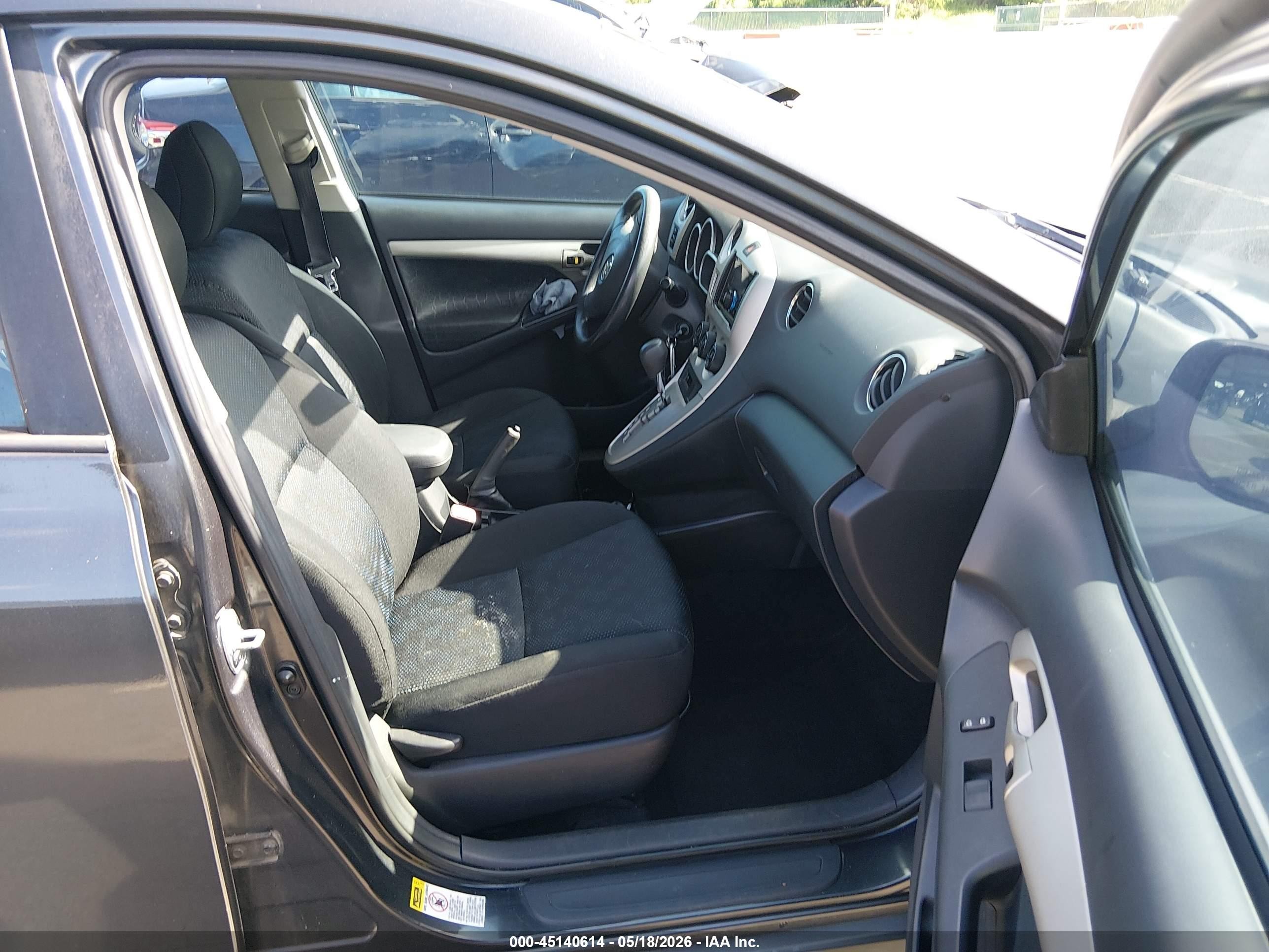 2009 Toyota Matrix   Gray vin: 2T1KU40E69C111669