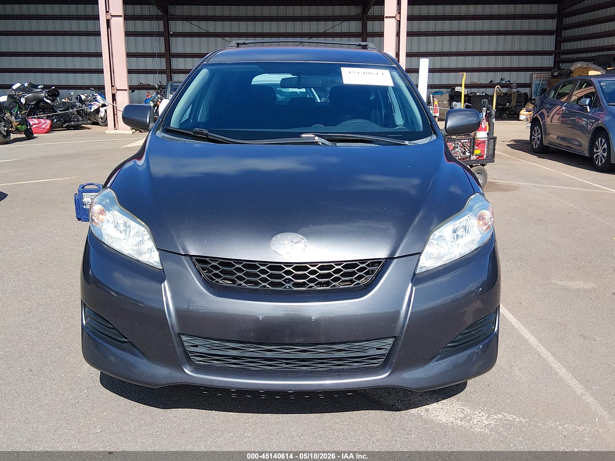 2009 Toyota Matrix   Gray vin: 2T1KU40E69C111669