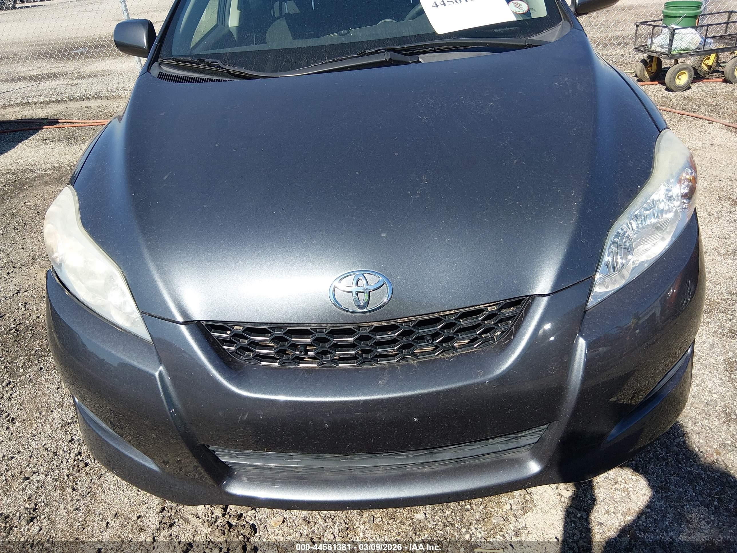 2009 Toyota Matrix   Gray vin: 2T1KU40E69C123756