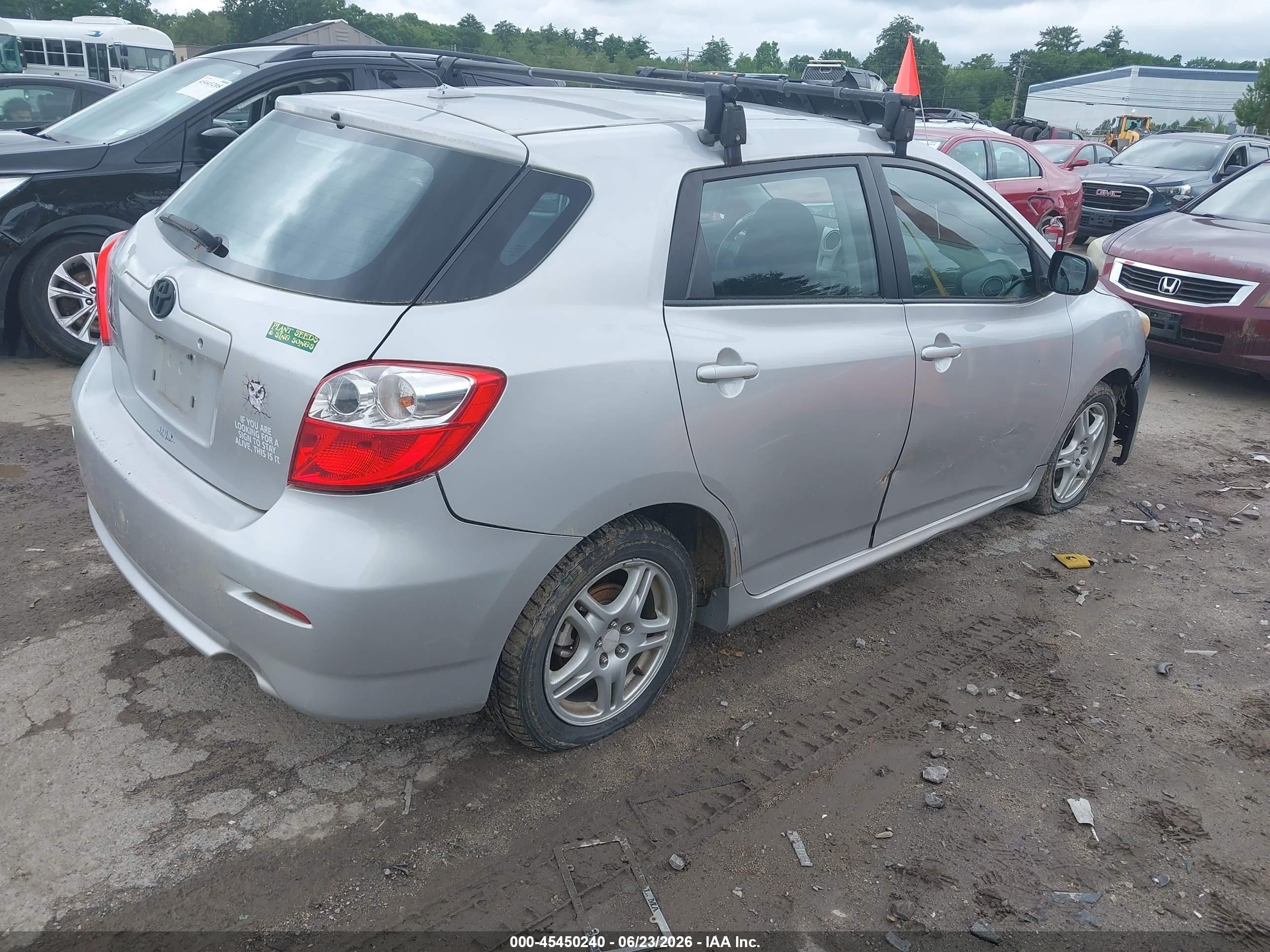 2009 Toyota Matrix   Серебряный vin: 2T1KU40E69C127807