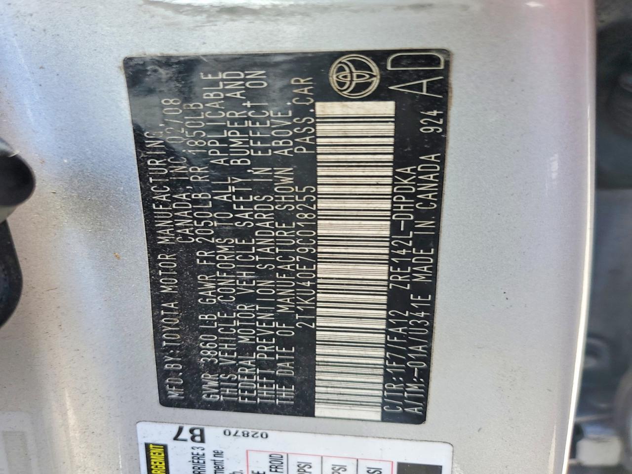 2009 Toyota Matrix Base Silver vin: 2T1KU40E79C018255