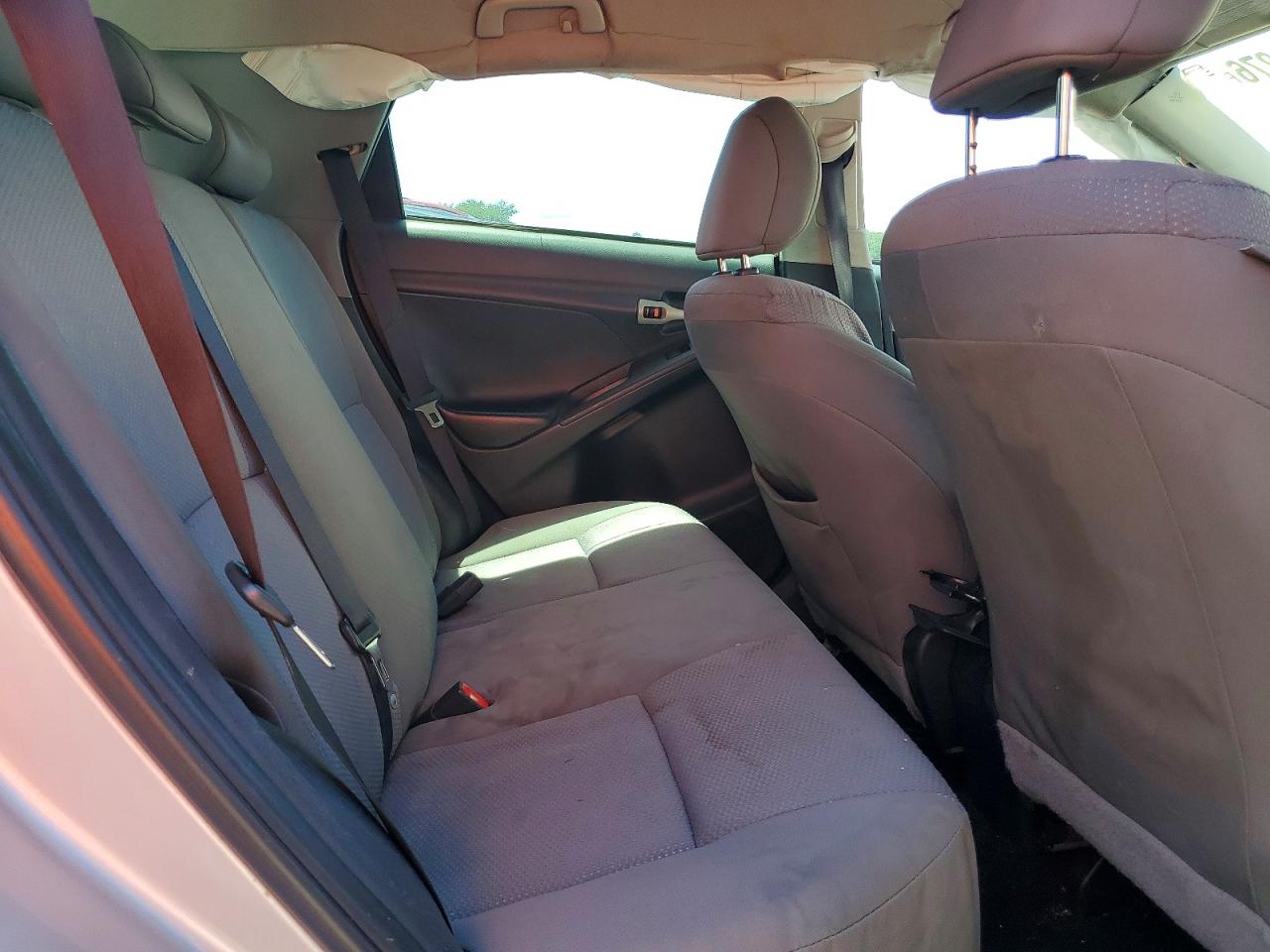 2009 Toyota Matrix Base Silver vin: 2T1KU40E79C018255