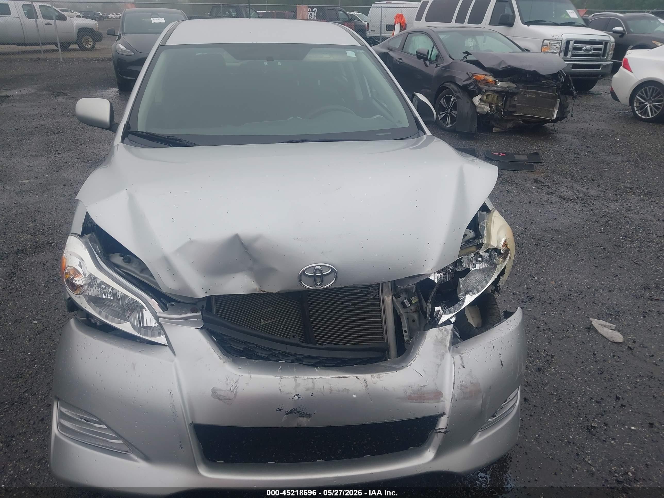 2009 Toyota Matrix   Gray vin: 2T1KU40E79C094218
