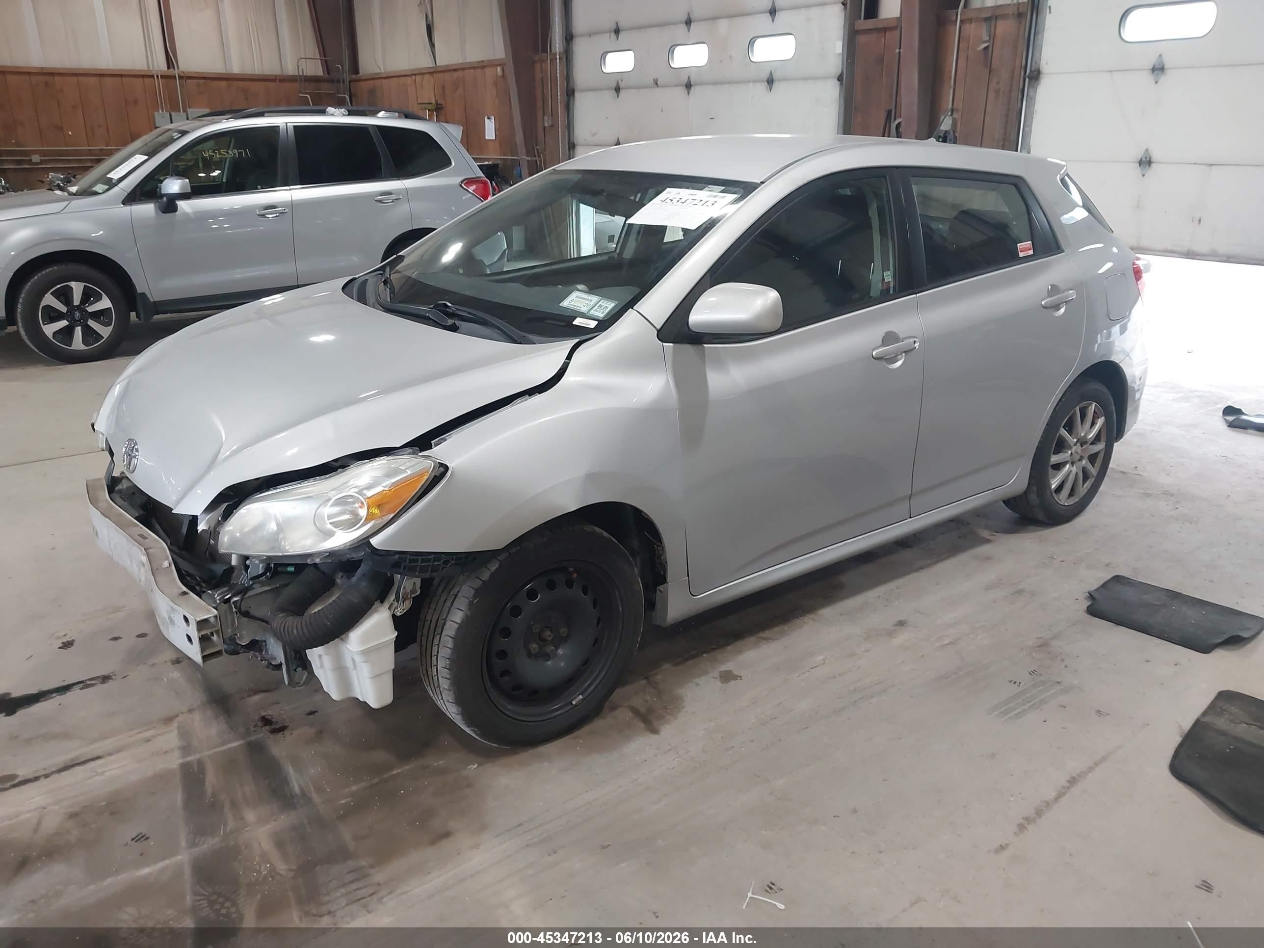 2009 Toyota Matrix   Серый vin: 2T1KU40E89C087276