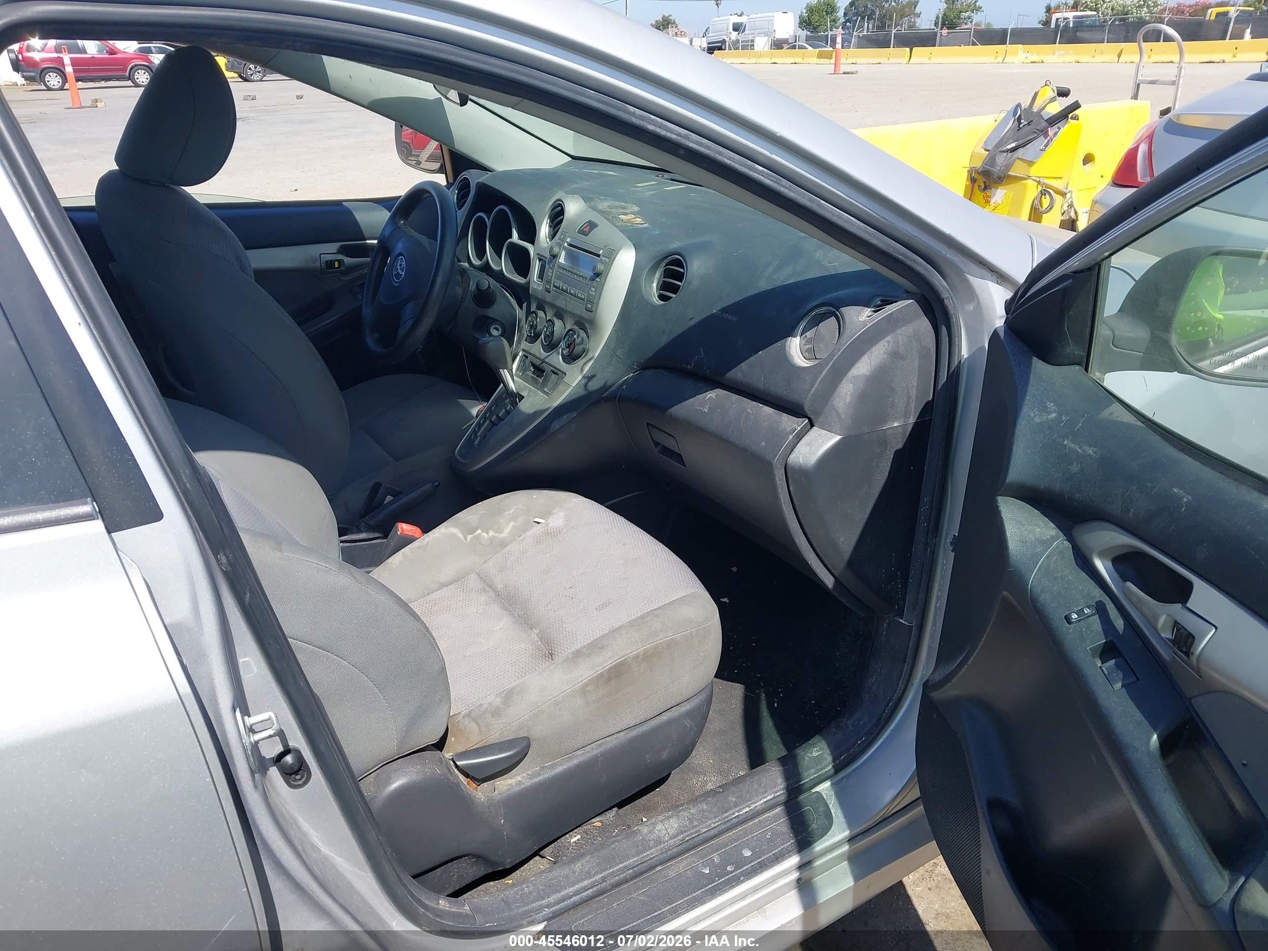 2009 Toyota Matrix   Gray vin: 2T1KU40E89C173686