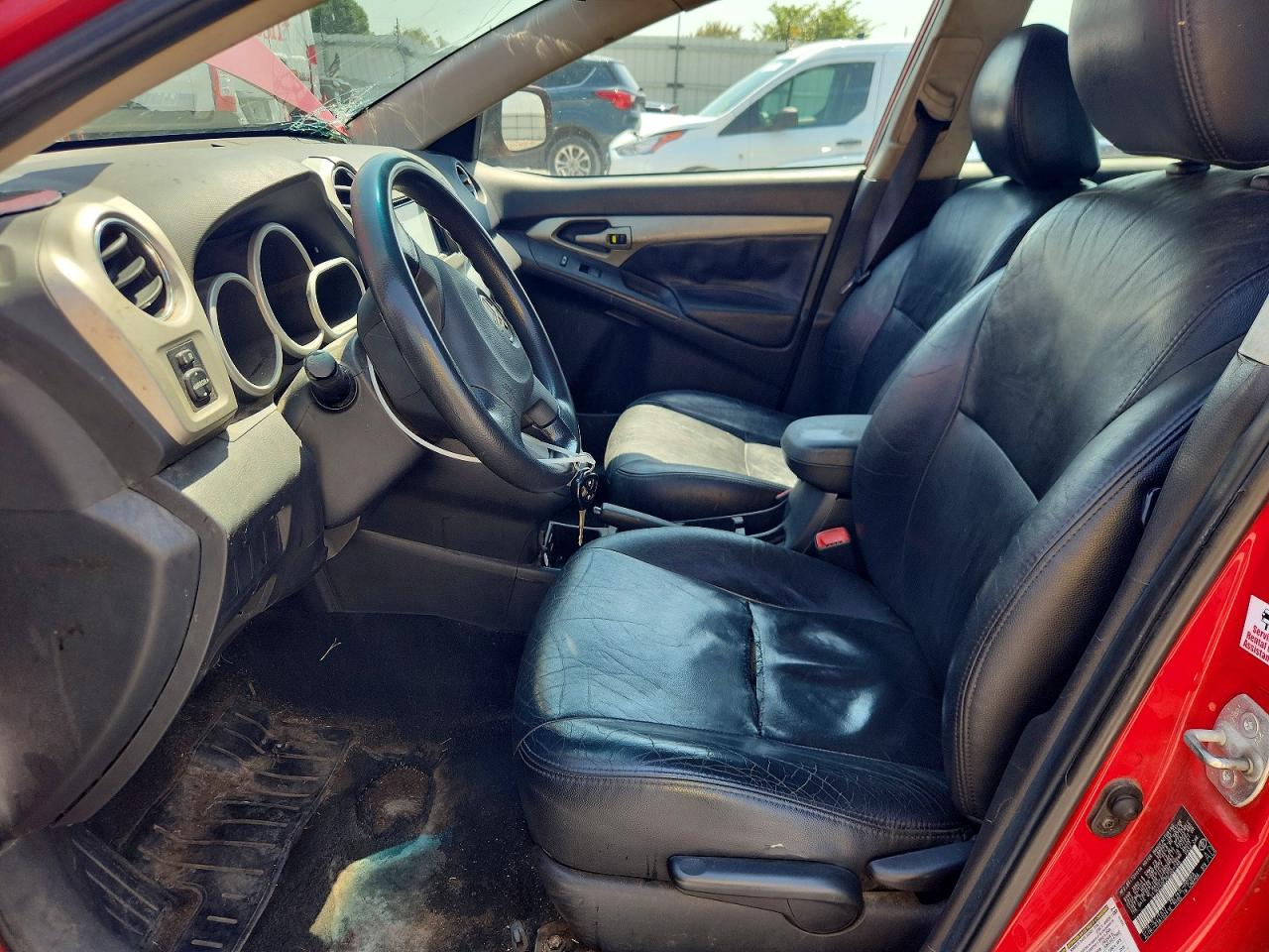 2009 Toyota Matrix Base Red vin: 2T1KU40E99C002588