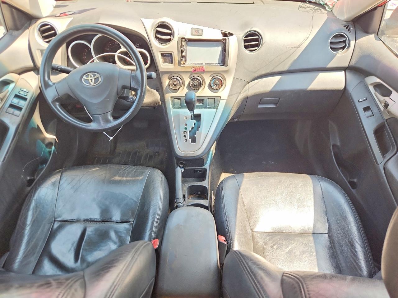 2009 Toyota Matrix Base Red vin: 2T1KU40E99C002588