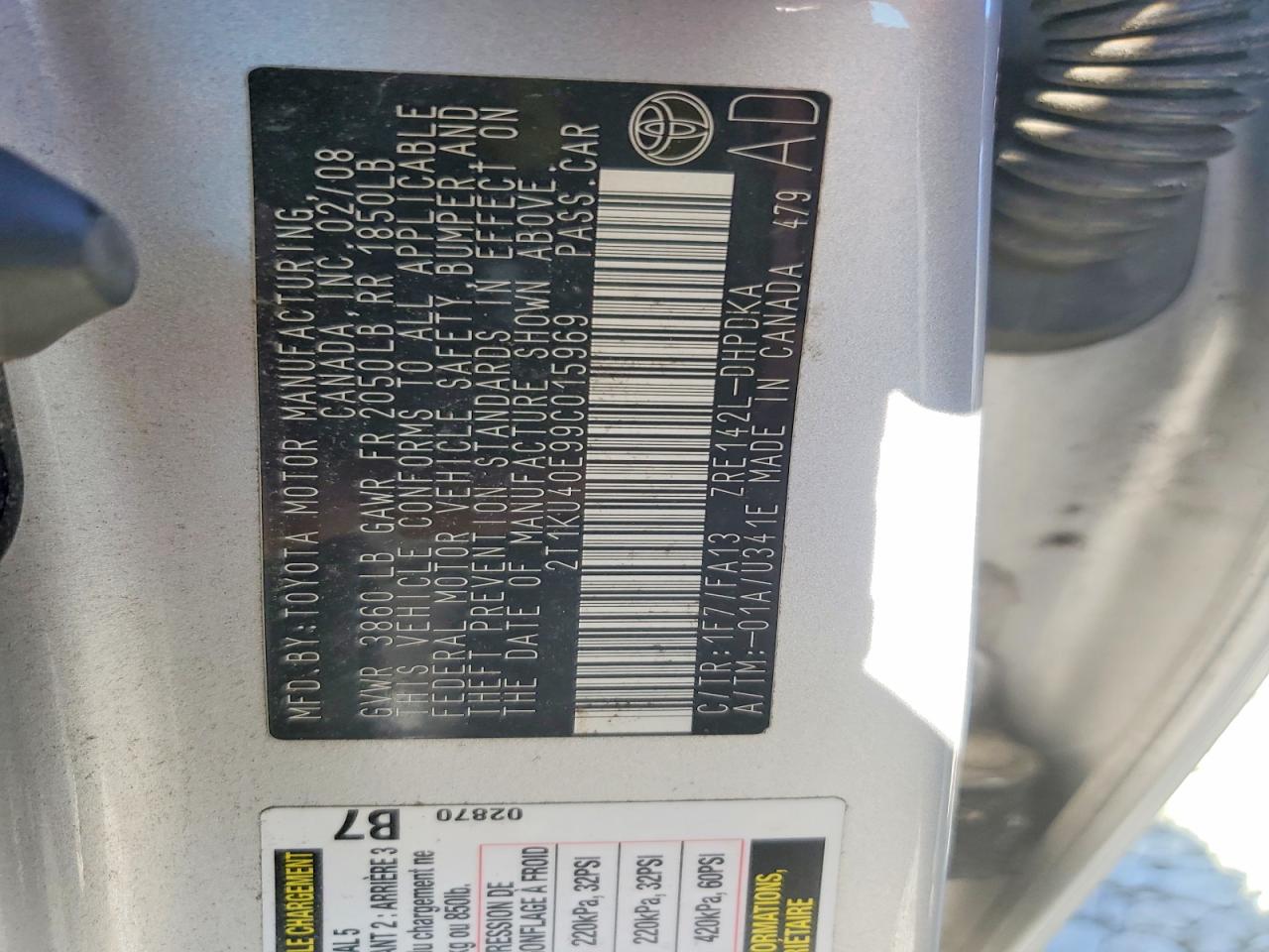 2009 Toyota Matrix Base Silver vin: 2T1KU40E99C015969