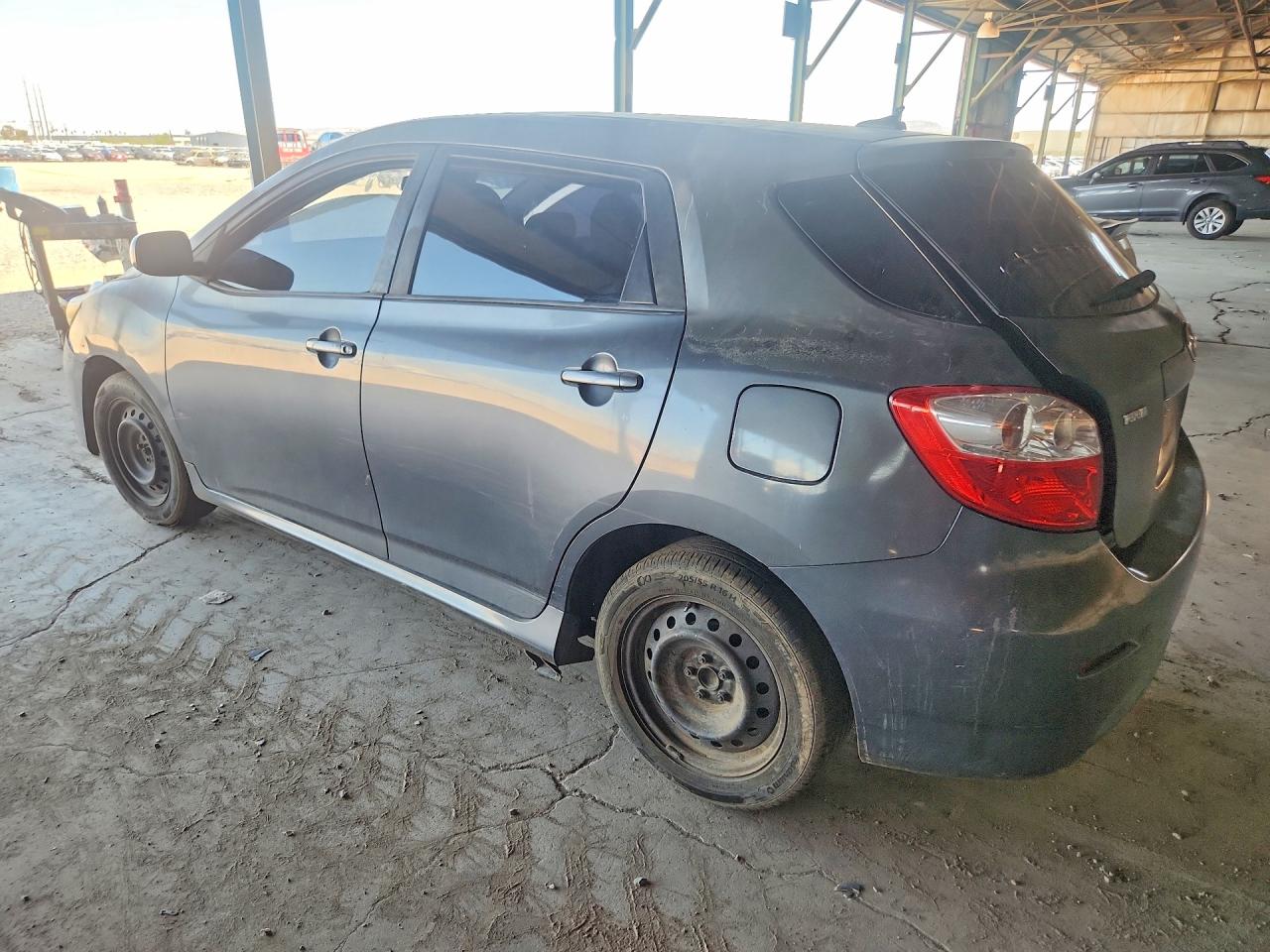 2009 Toyota Matrix Base Угольный vin: 2T1KU40E99C016801