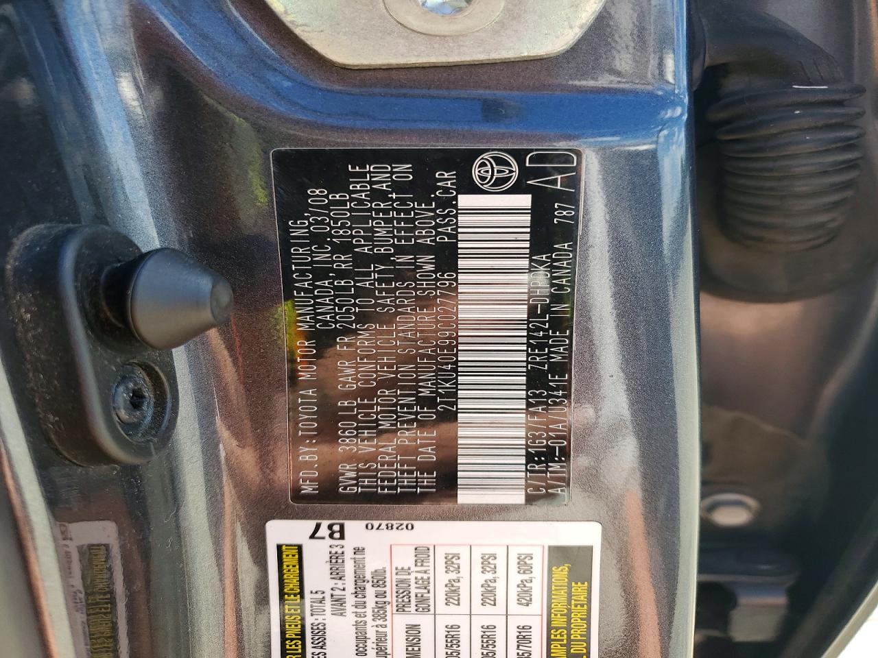 2009 Toyota Matrix Base Charcoal vin: 2T1KU40E99C027796