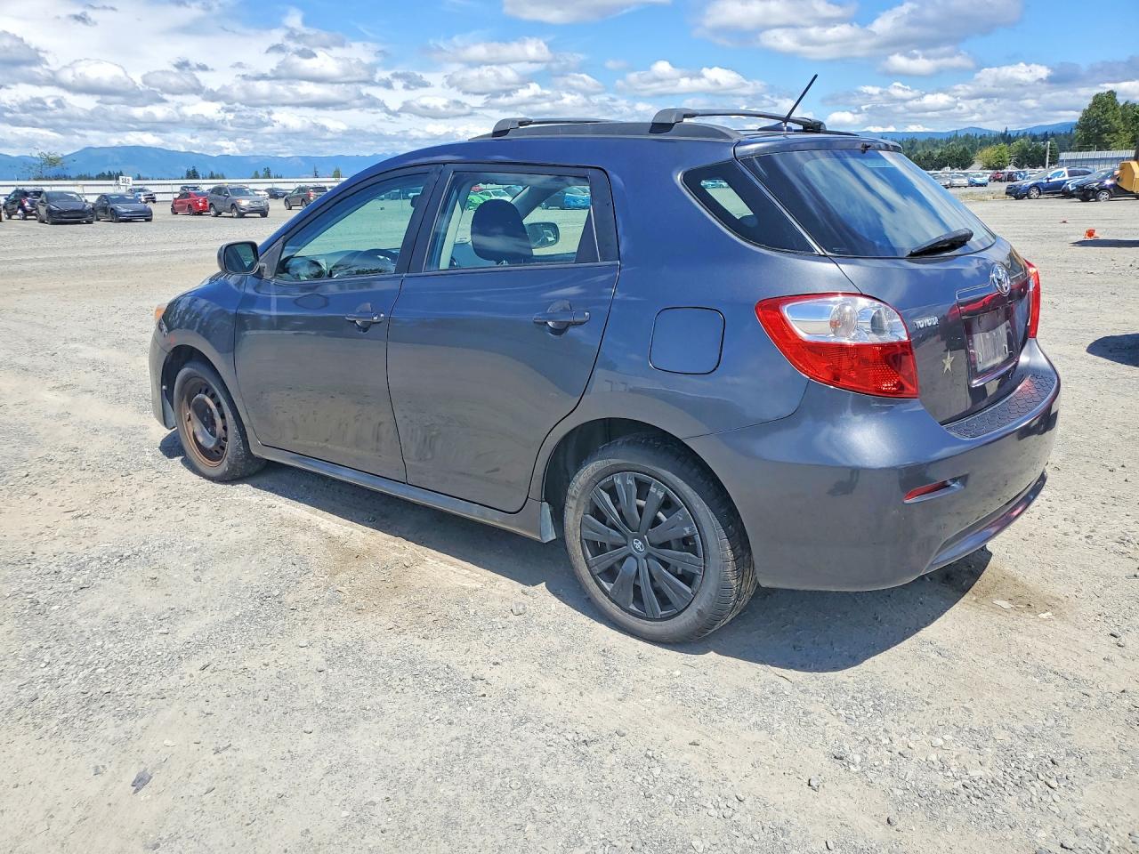 2009 Toyota Matrix Base Charcoal vin: 2T1KU40E99C027796
